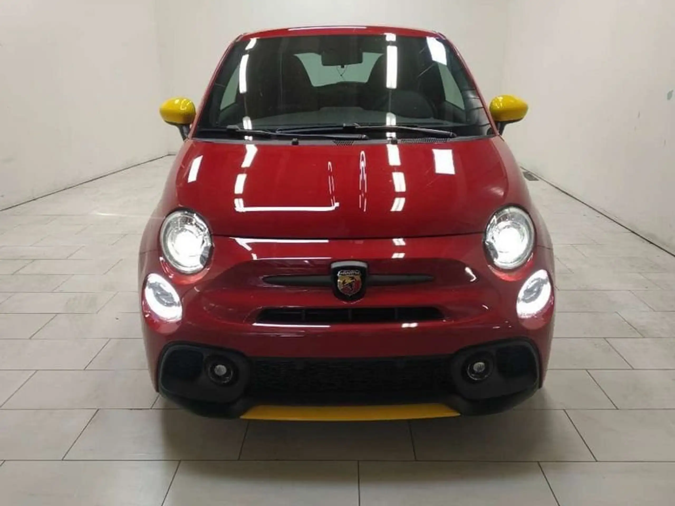 Abarth - 695