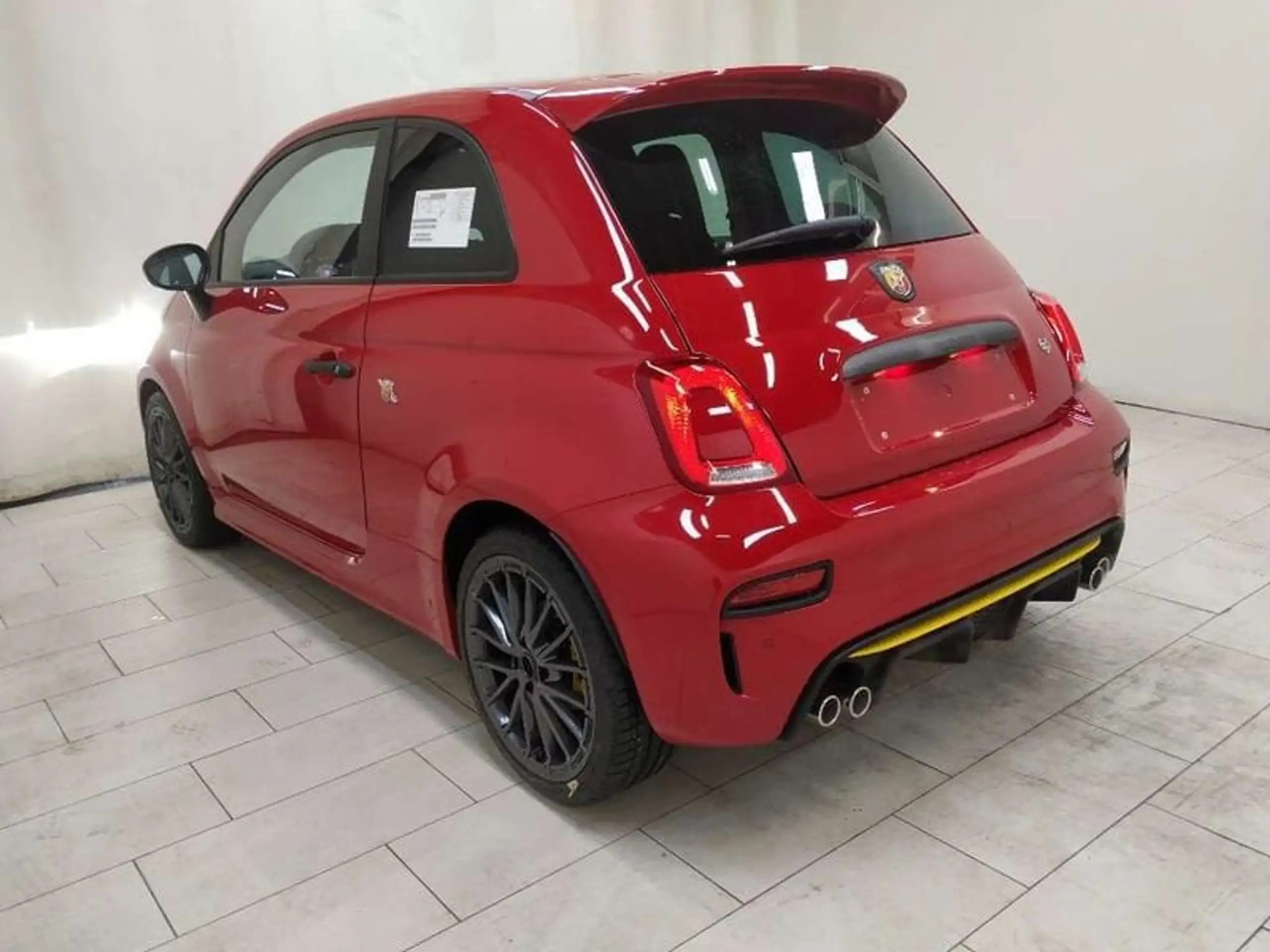 Abarth - 695