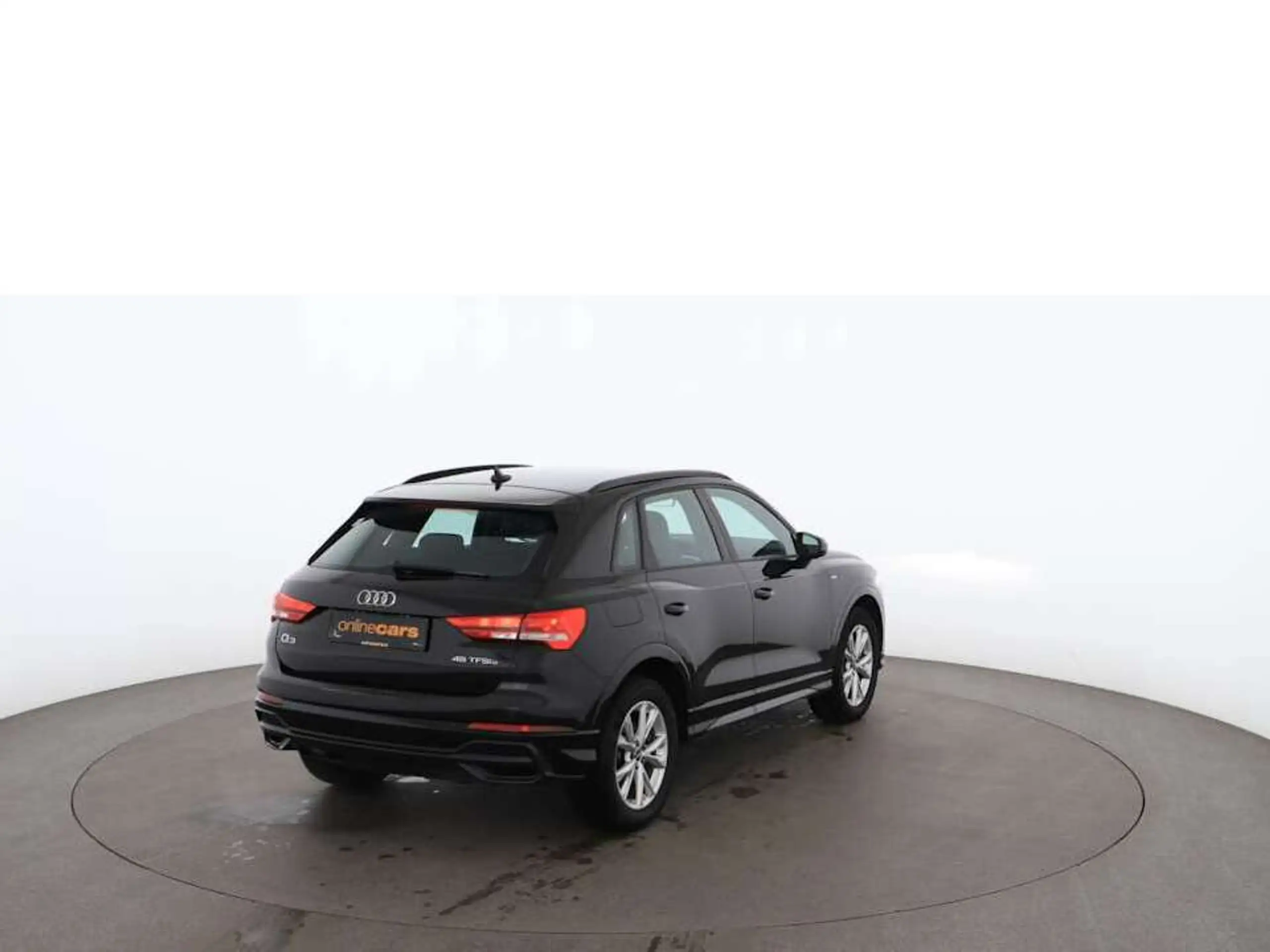 Audi - Q3