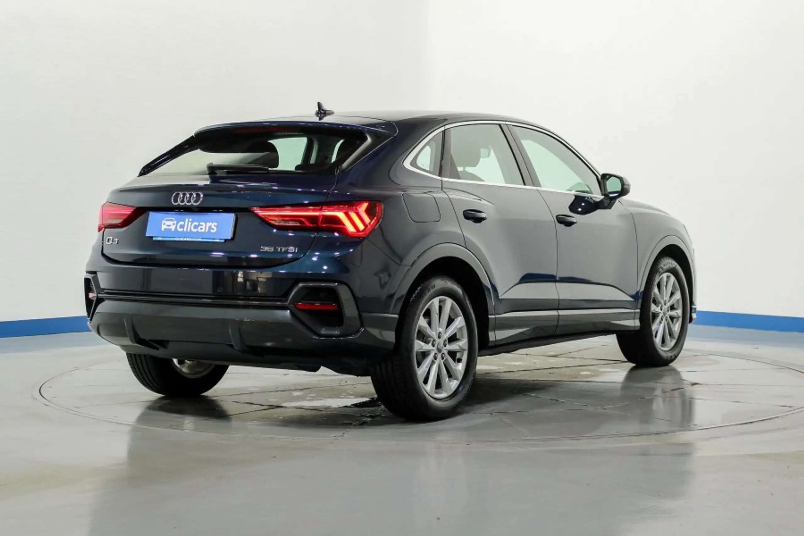 Audi - Q3