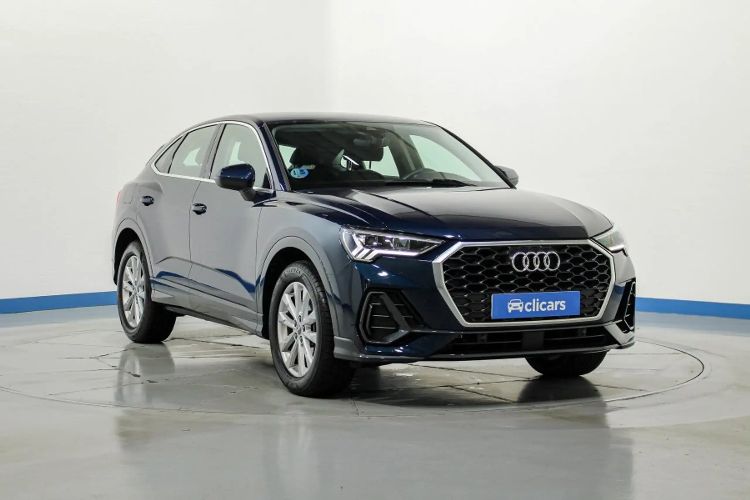 Audi - Q3