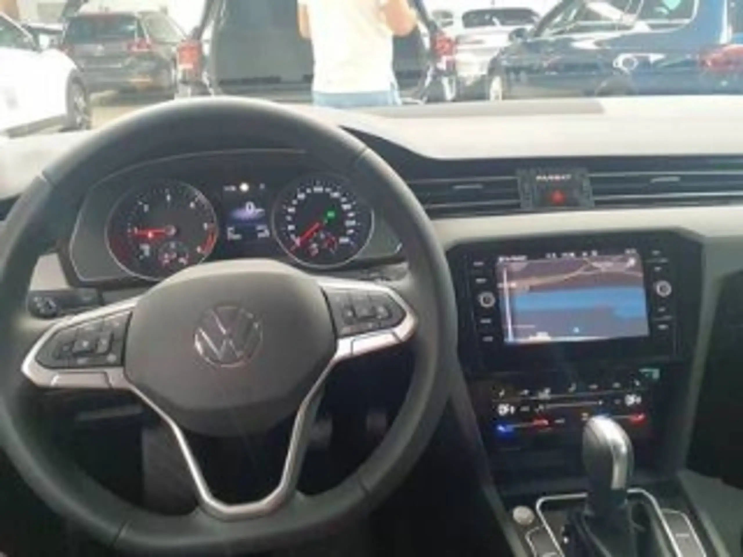 Volkswagen - Passat