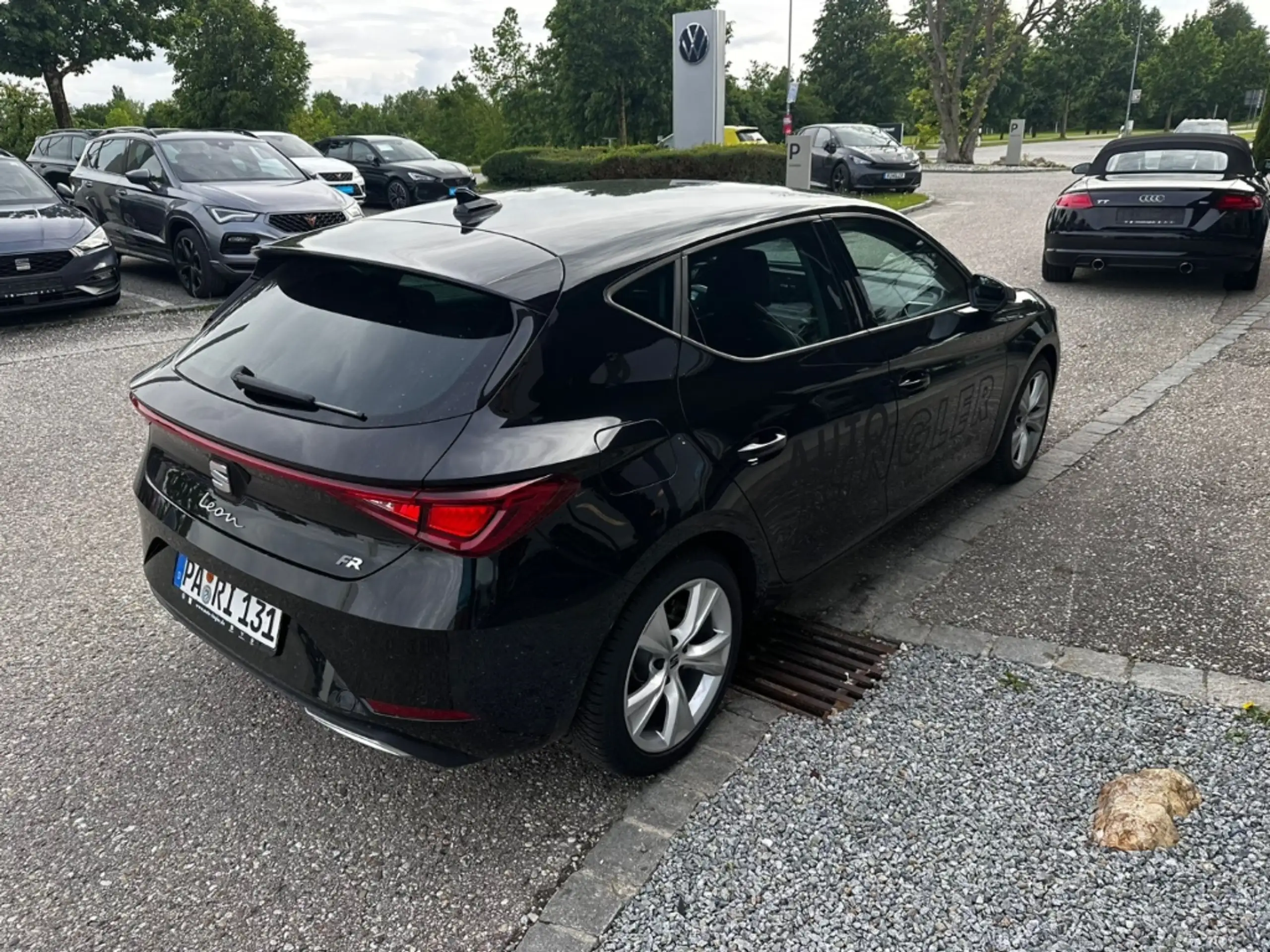 SEAT - Leon