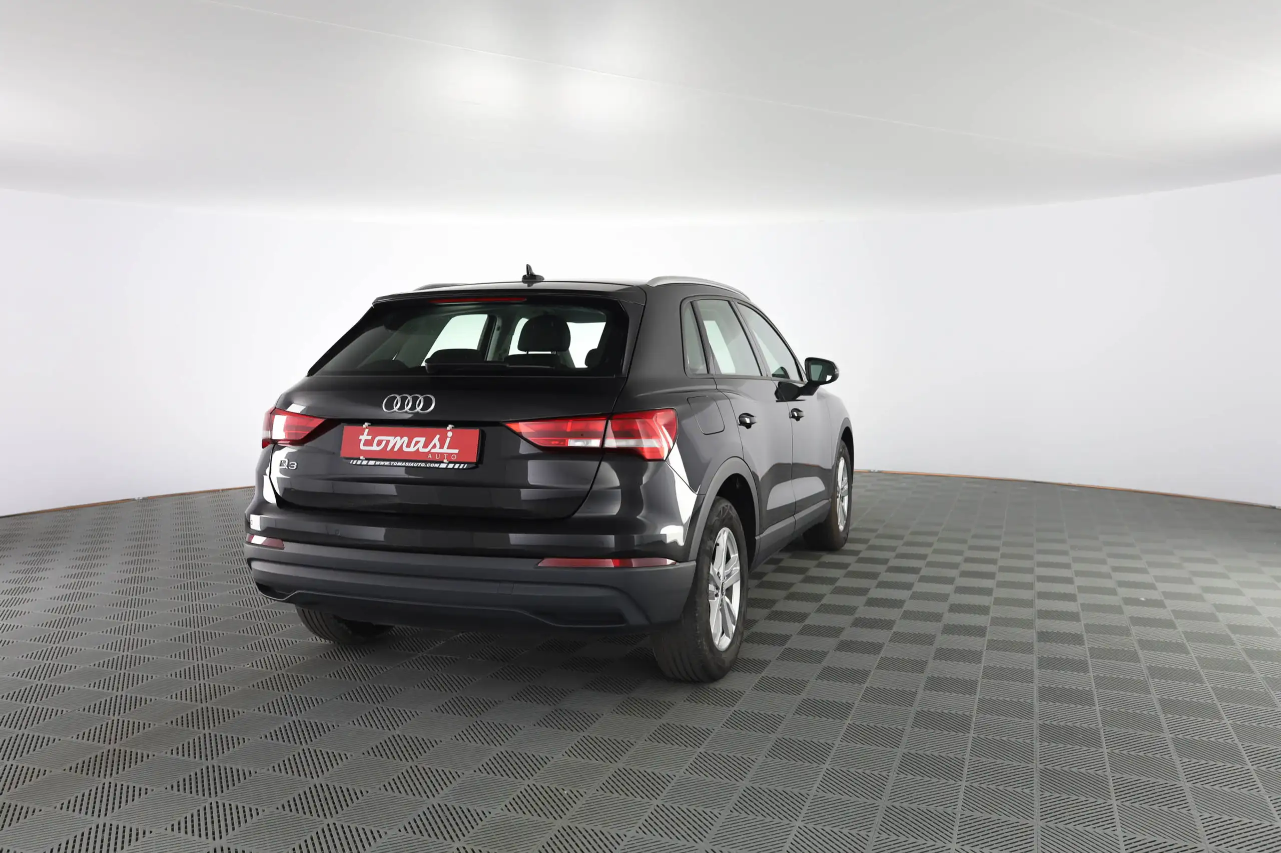 Audi - Q3