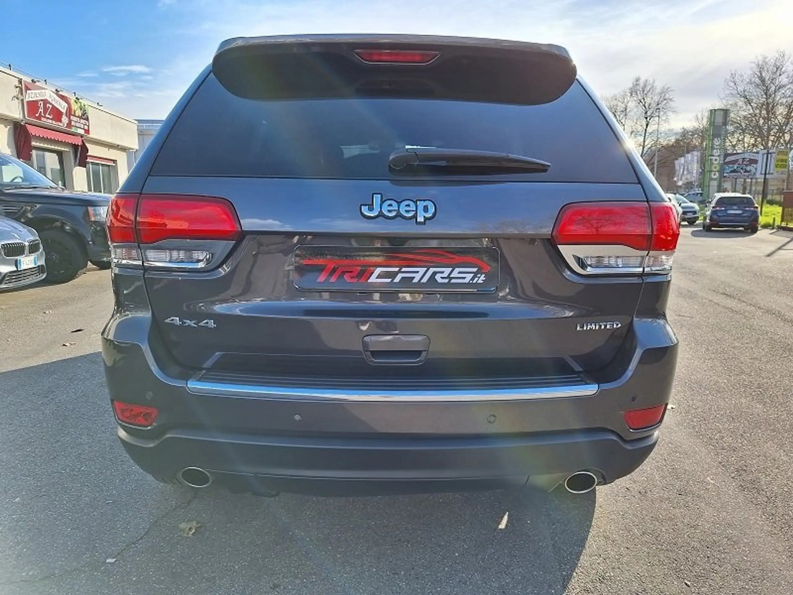 Jeep - Grand Cherokee