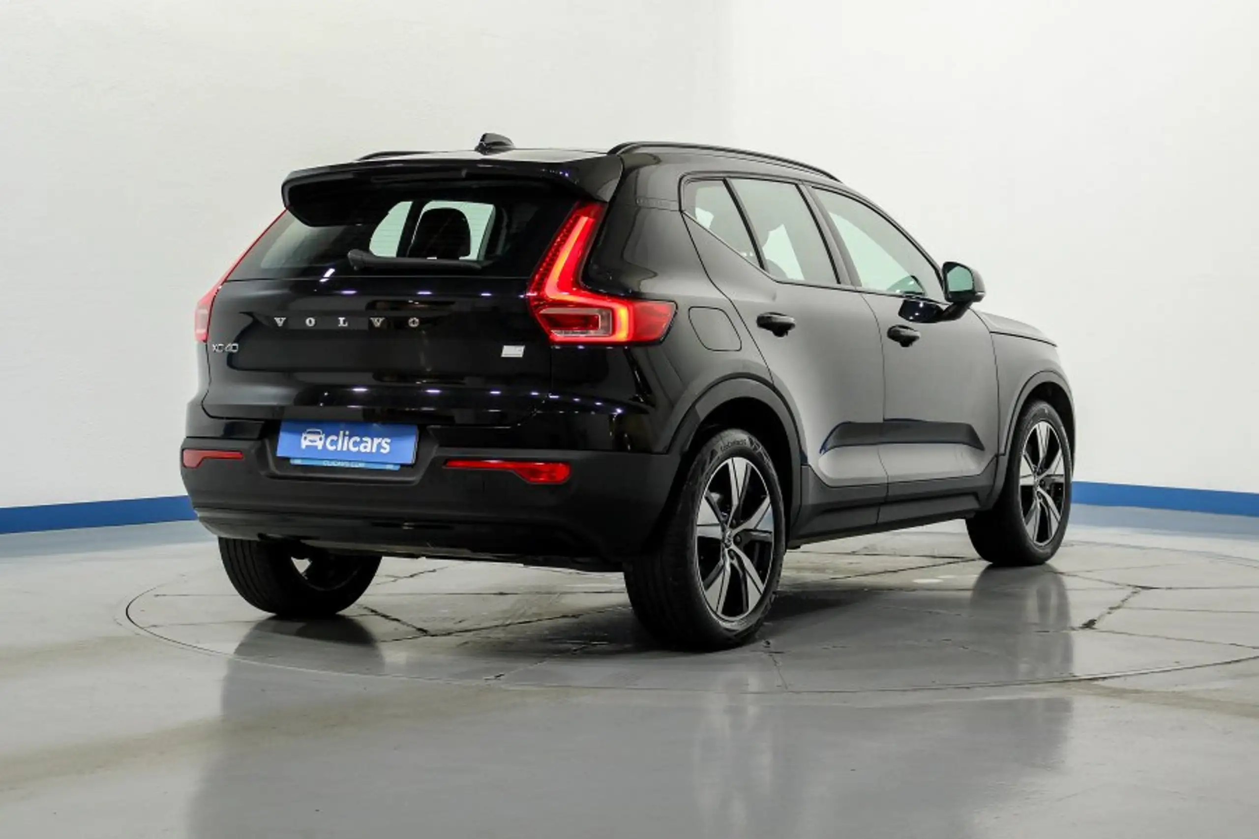 Volvo - XC40