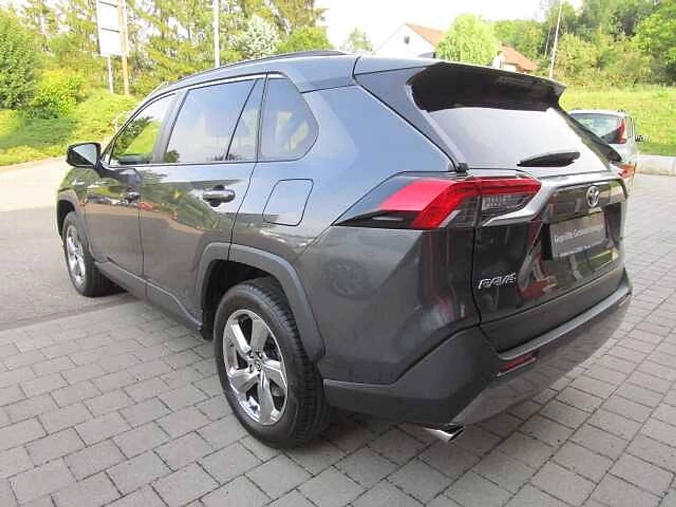 Toyota - RAV 4