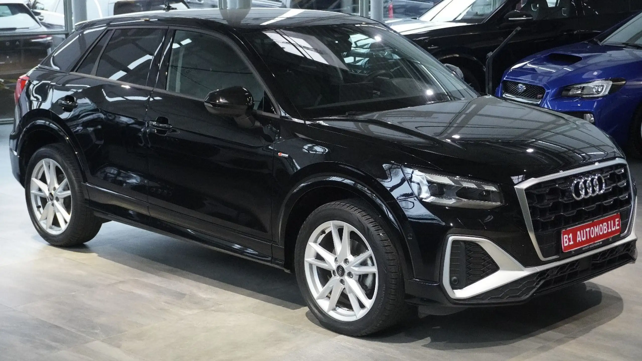 Audi - Q2