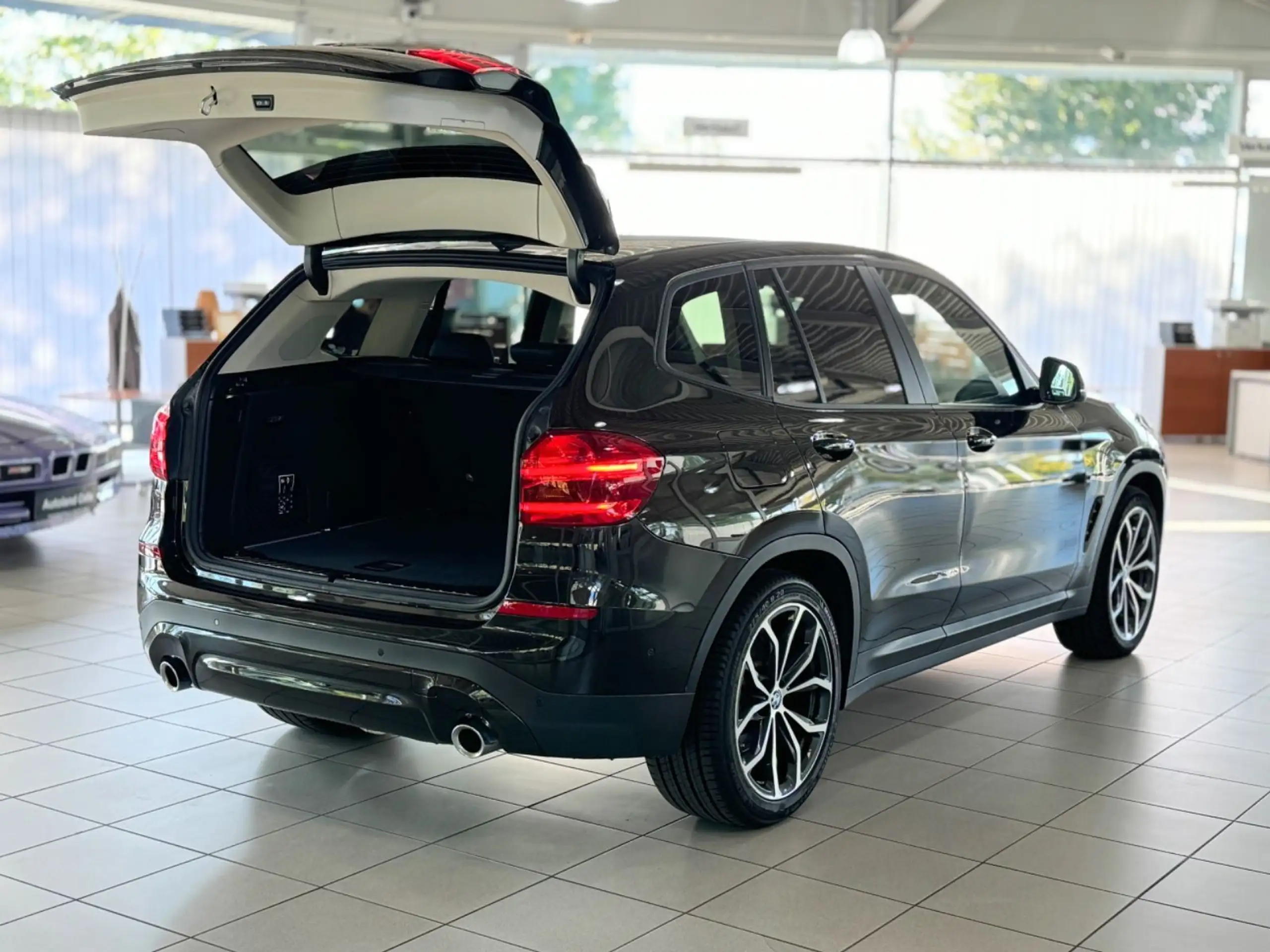 BMW - X3