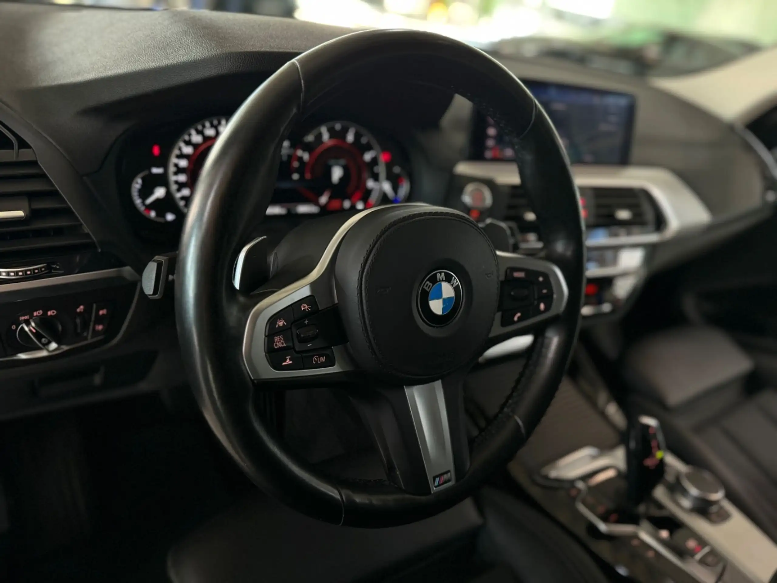 BMW - X3