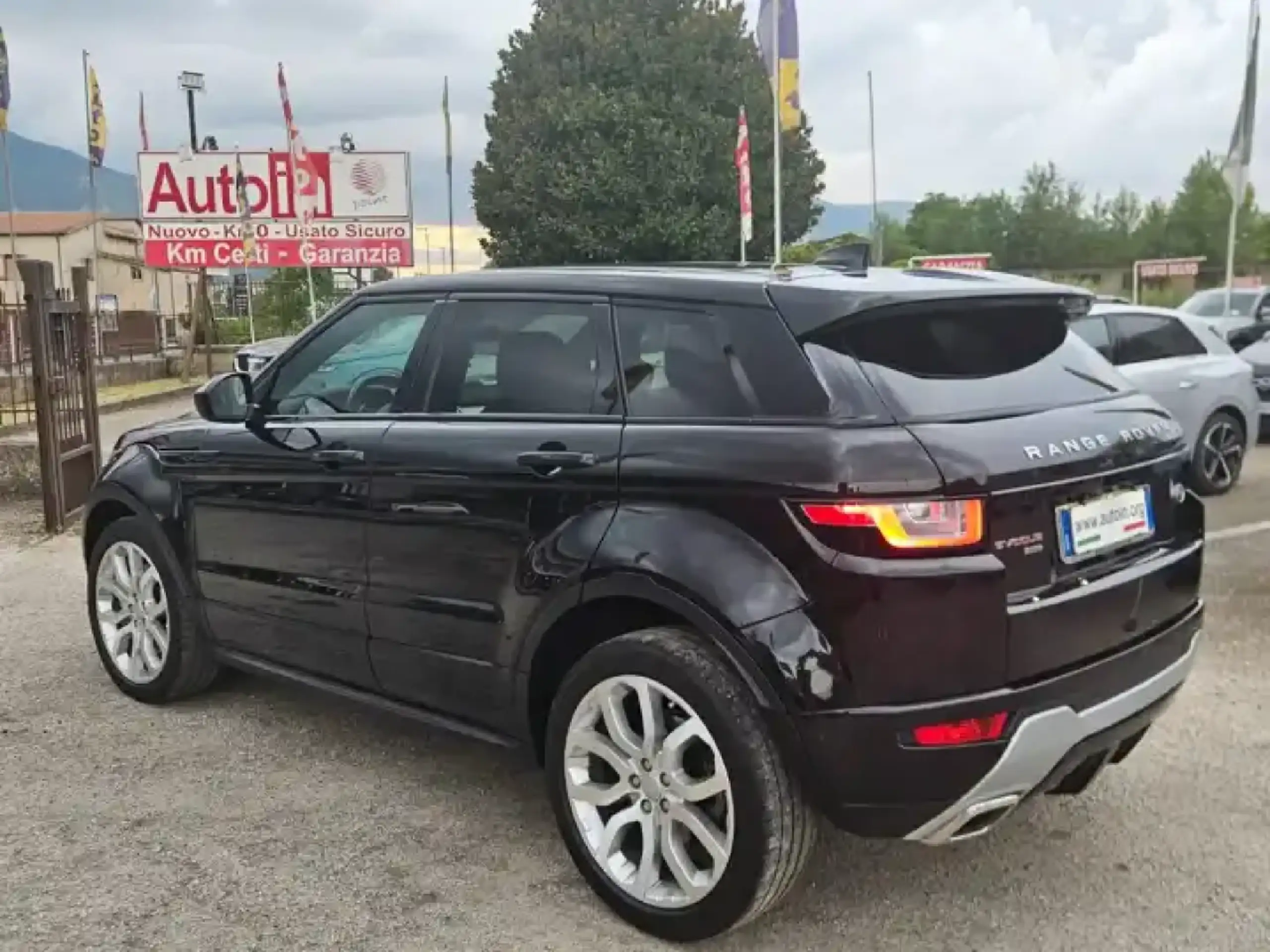 Land Rover - Range Rover Evoque