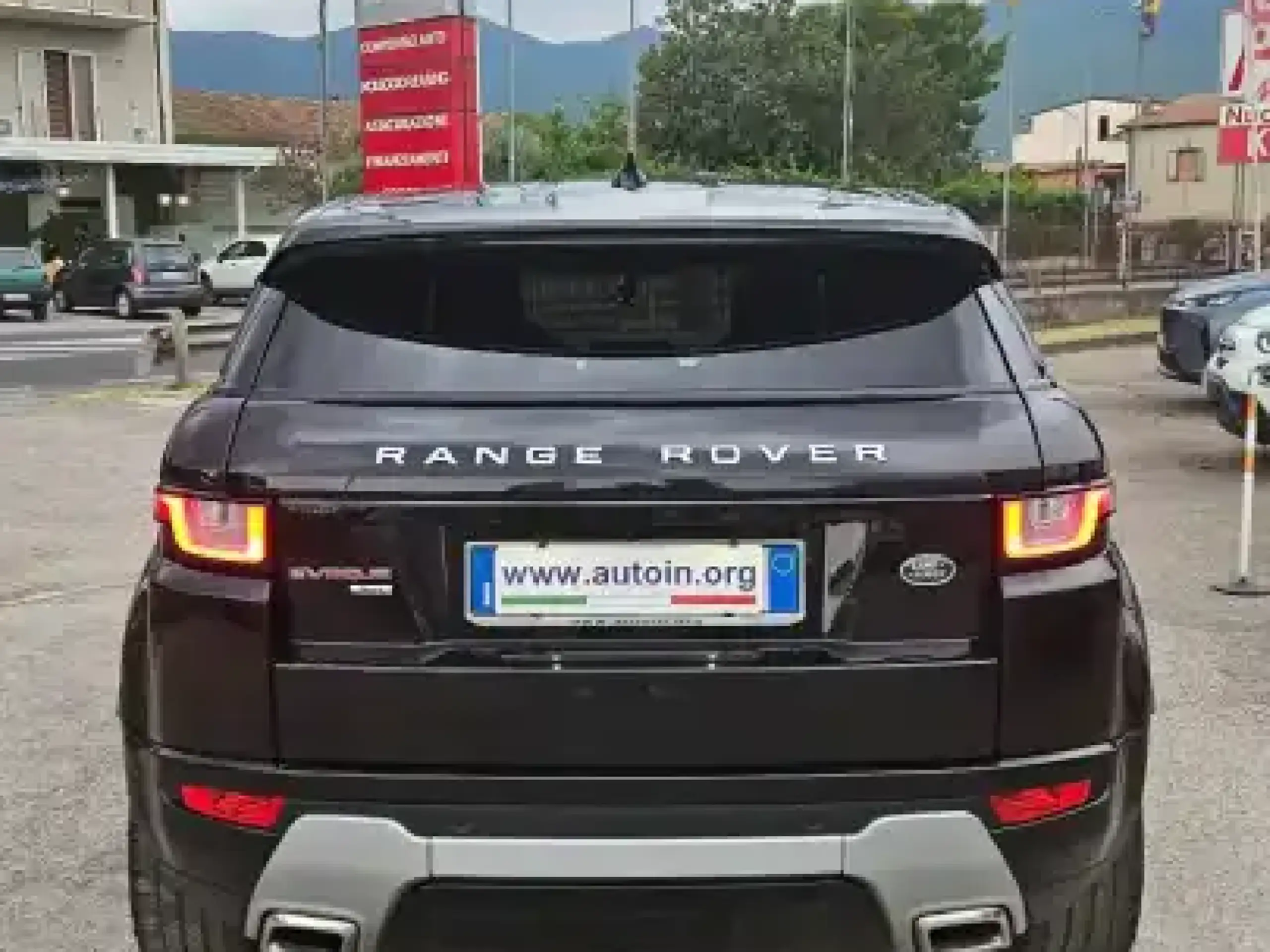 Land Rover - Range Rover Evoque