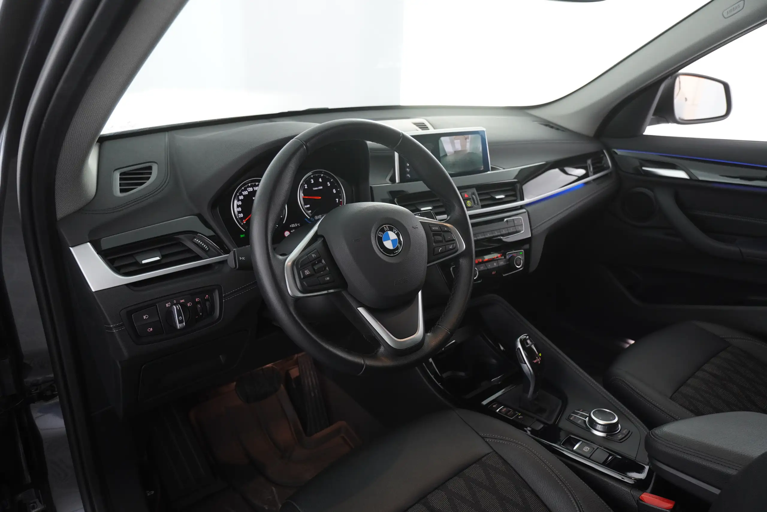 BMW - X1