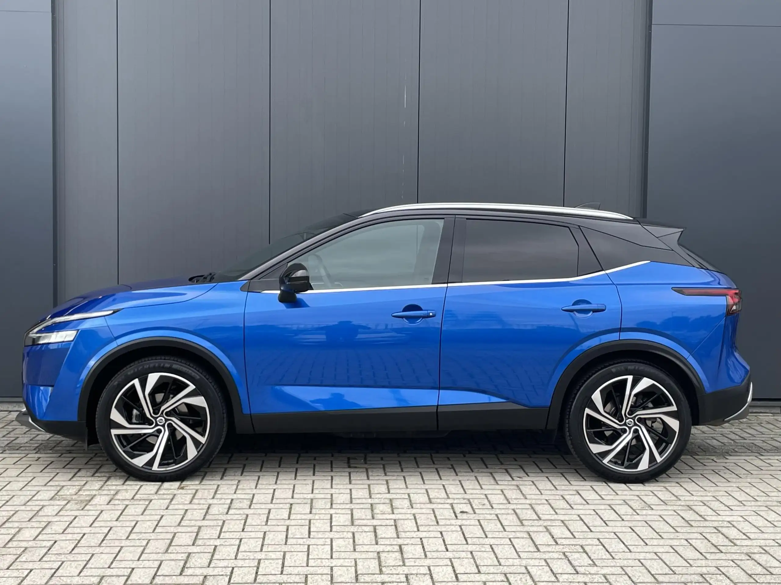 Nissan - Qashqai