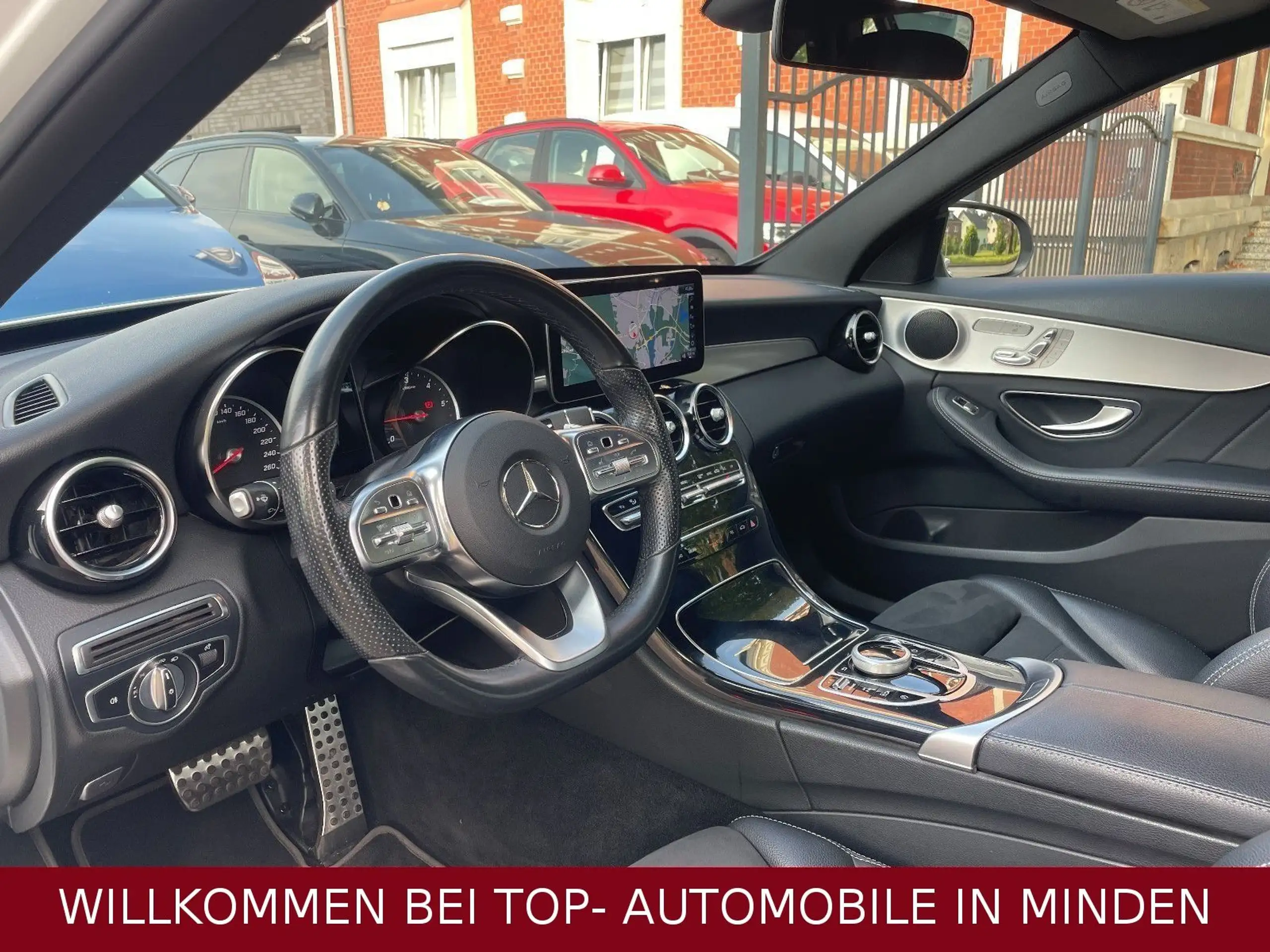 Mercedes-Benz - C 220