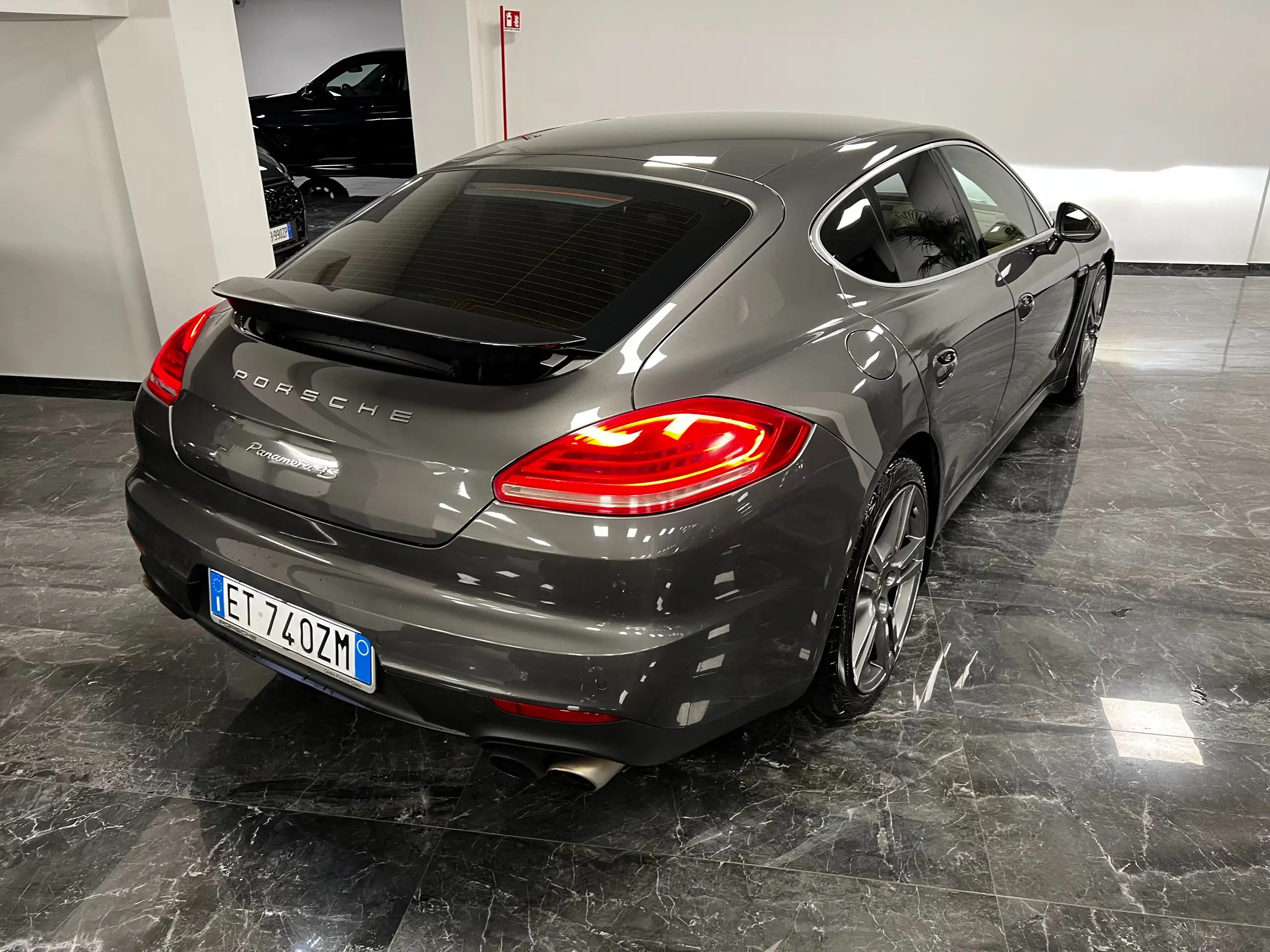 Porsche - Panamera