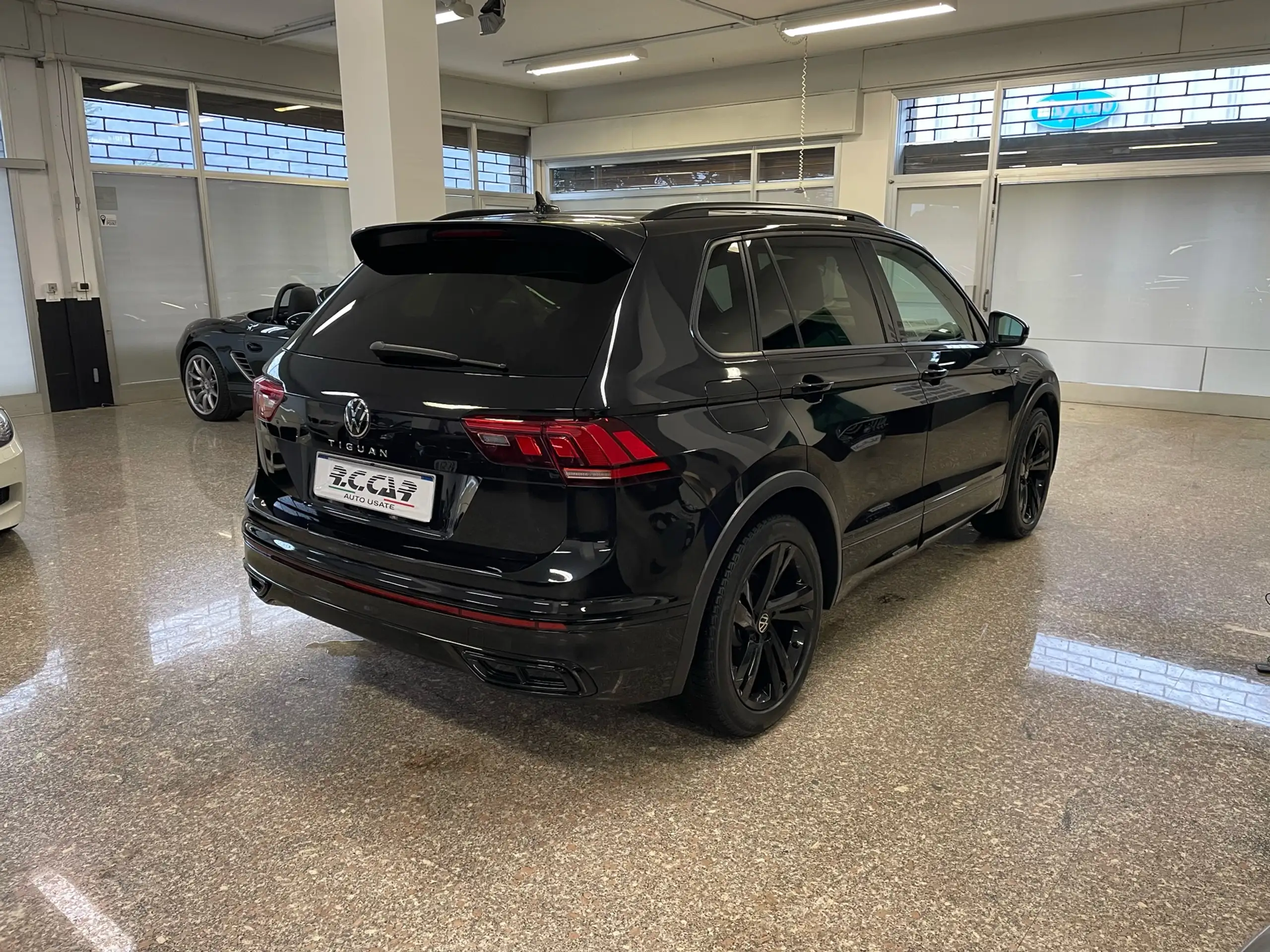 Volkswagen - Tiguan