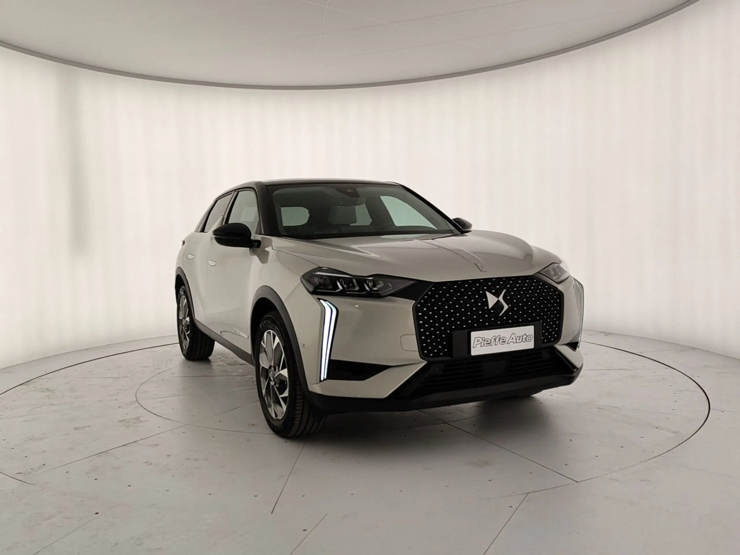 DS Automobiles - DS 3 Crossback