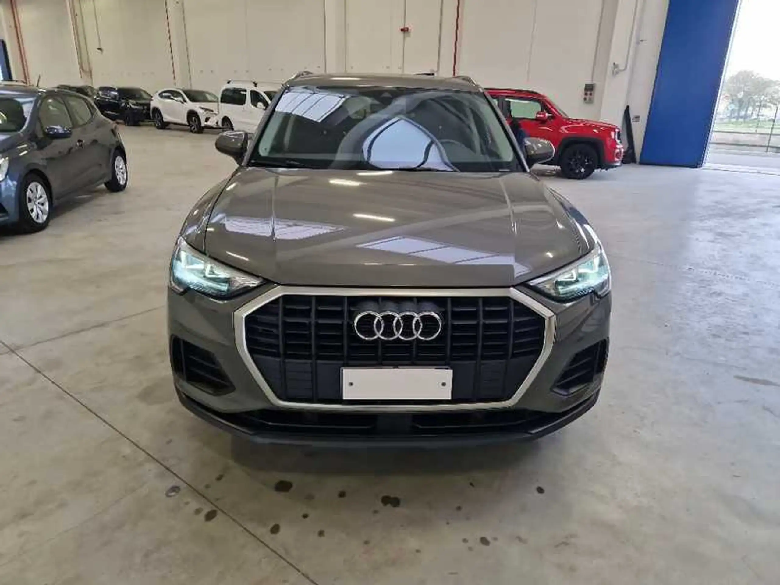 Audi - Q3