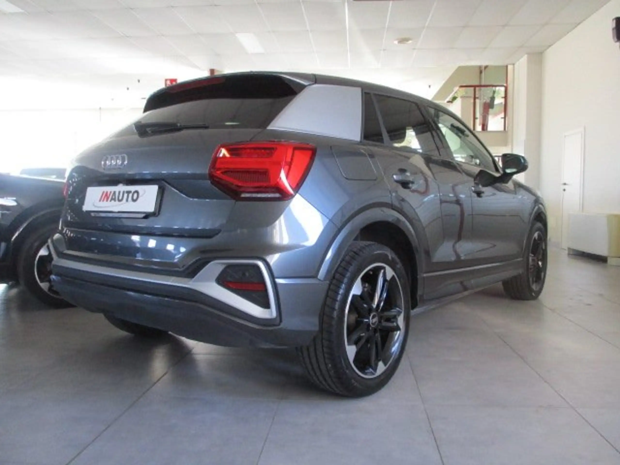 Audi - Q2