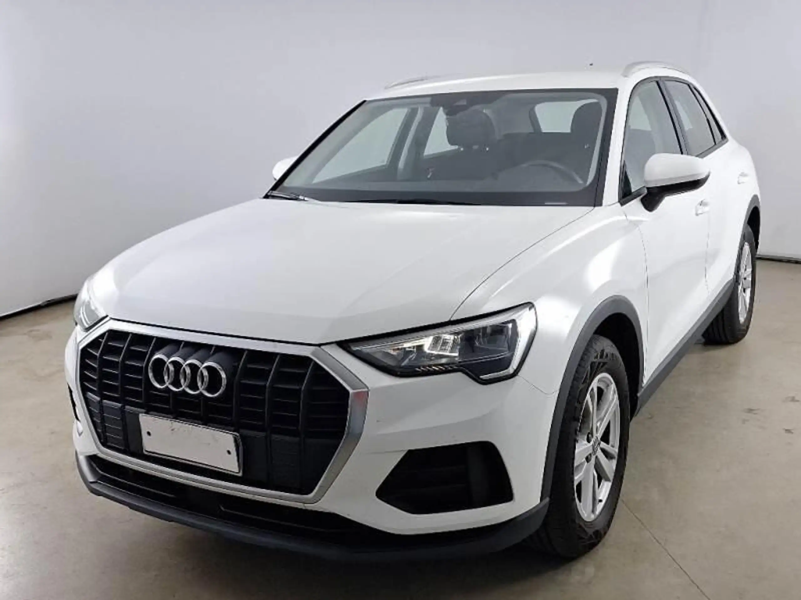 Audi - Q3