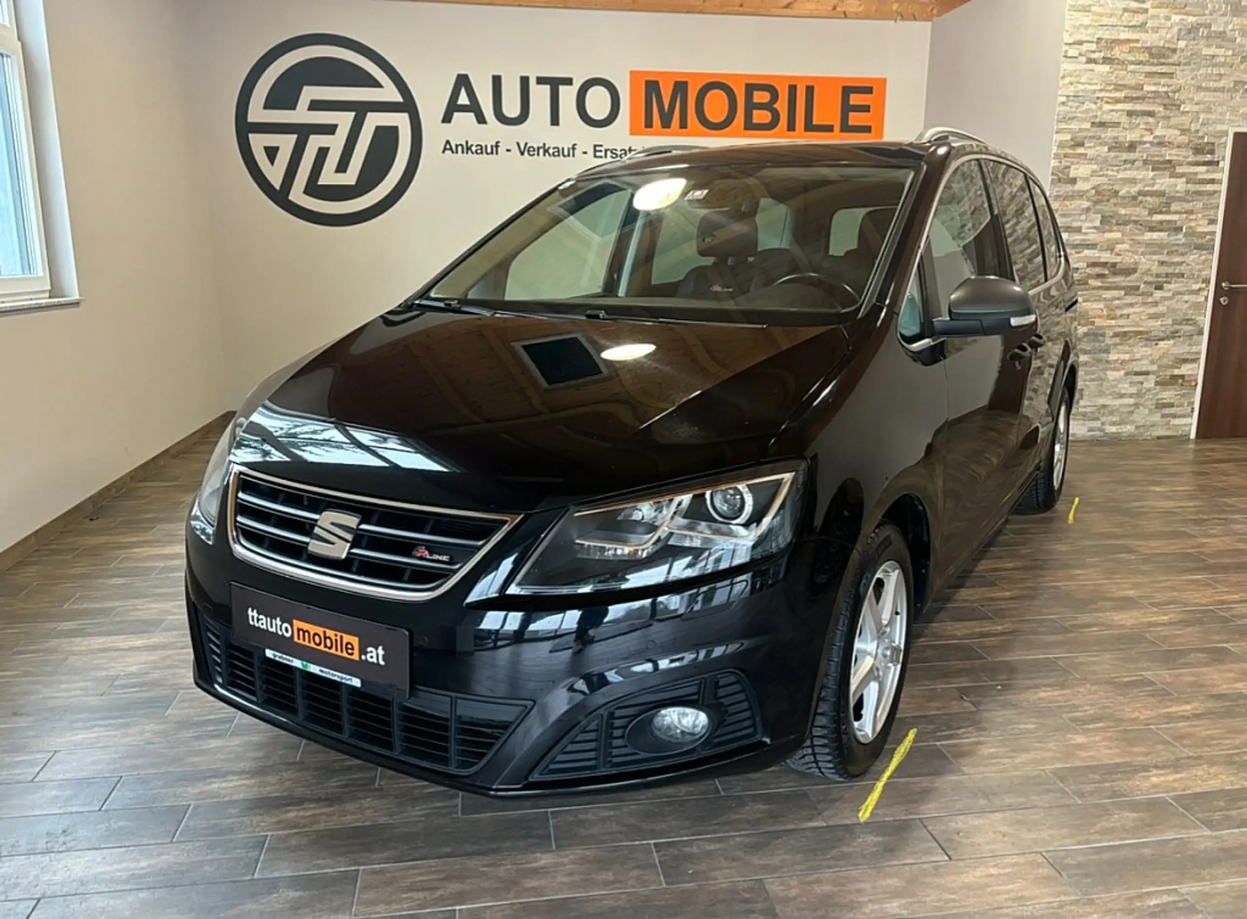 SEAT - Alhambra