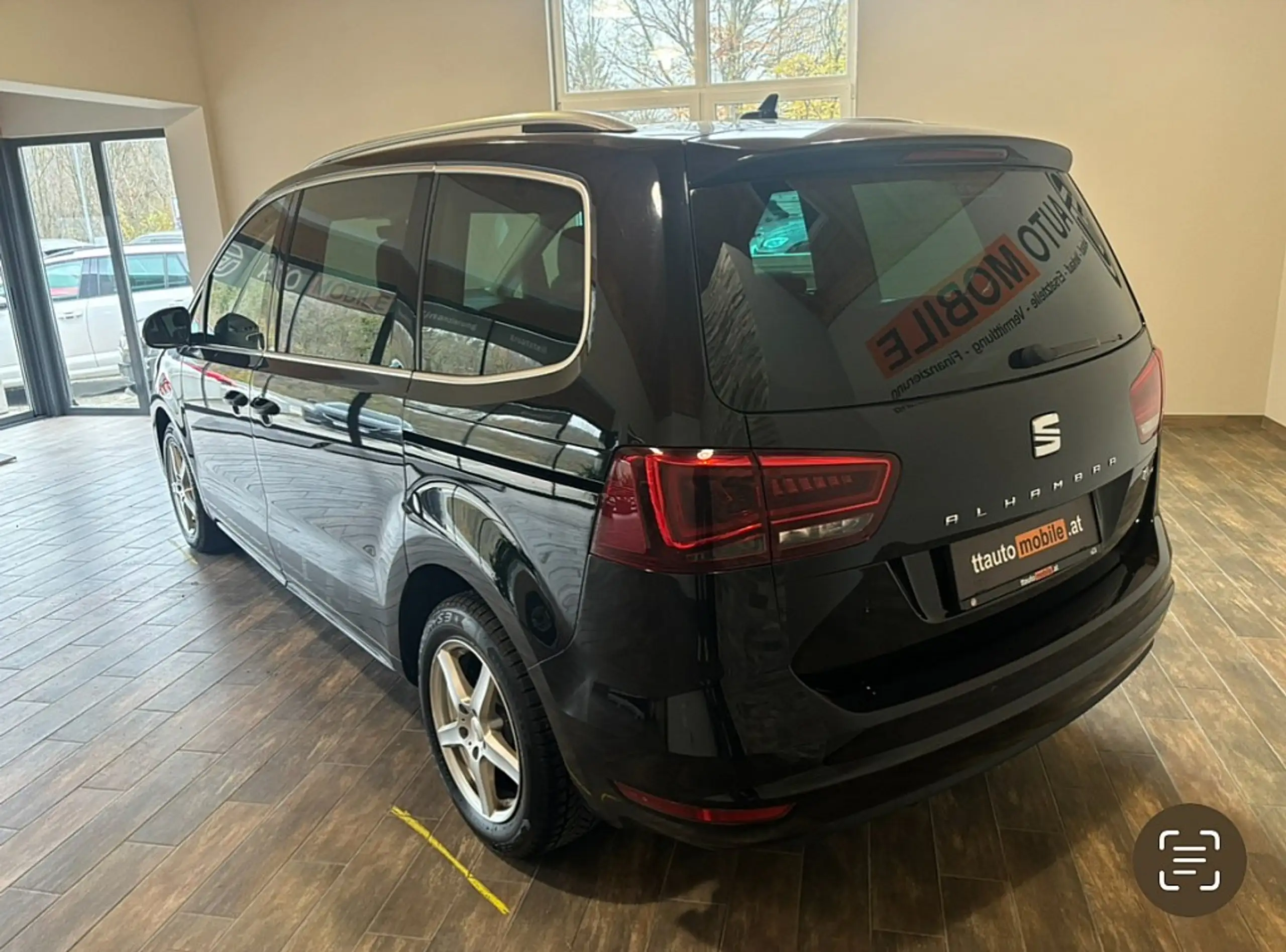 SEAT - Alhambra