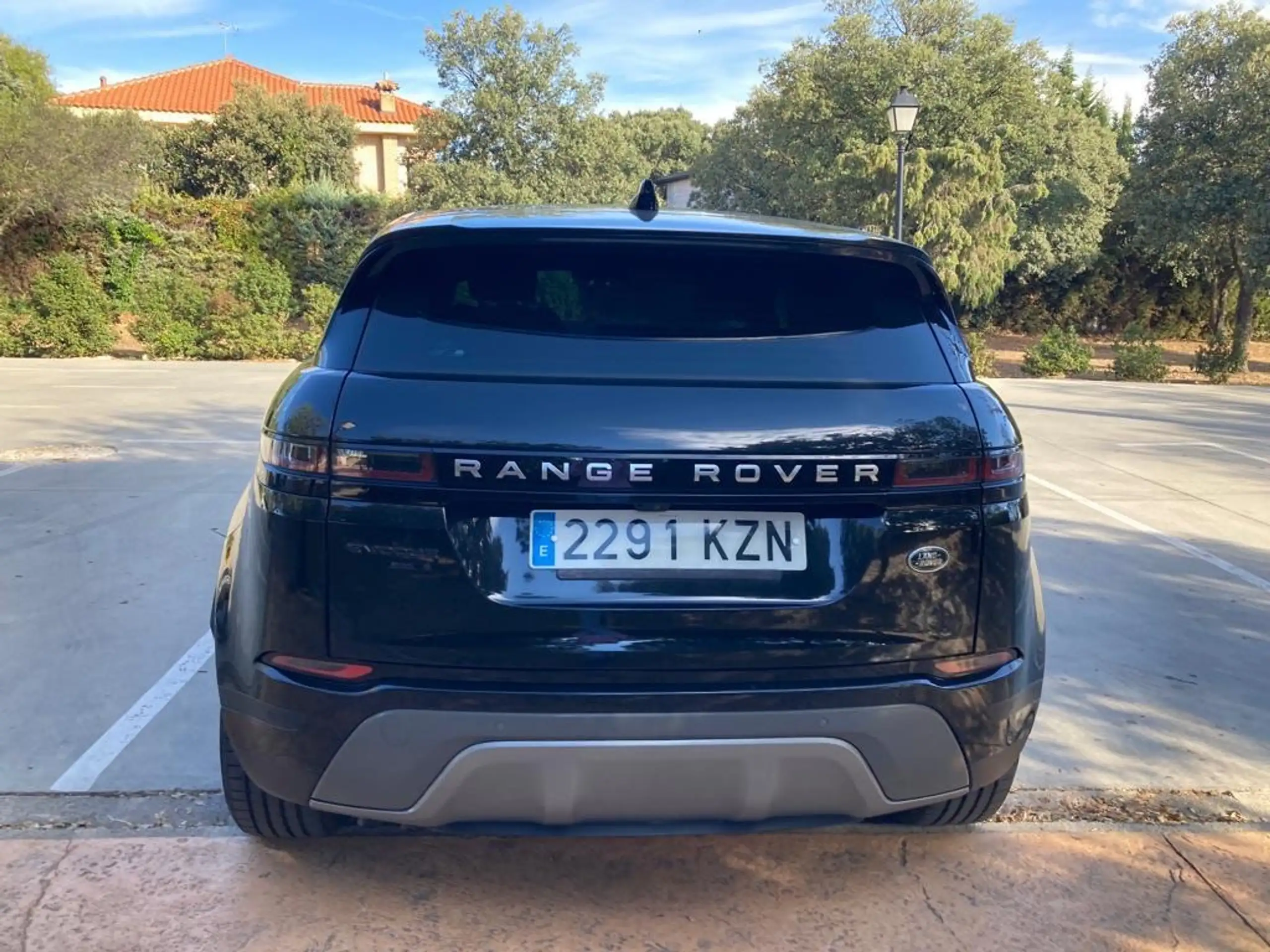 Land Rover - Range Rover Evoque