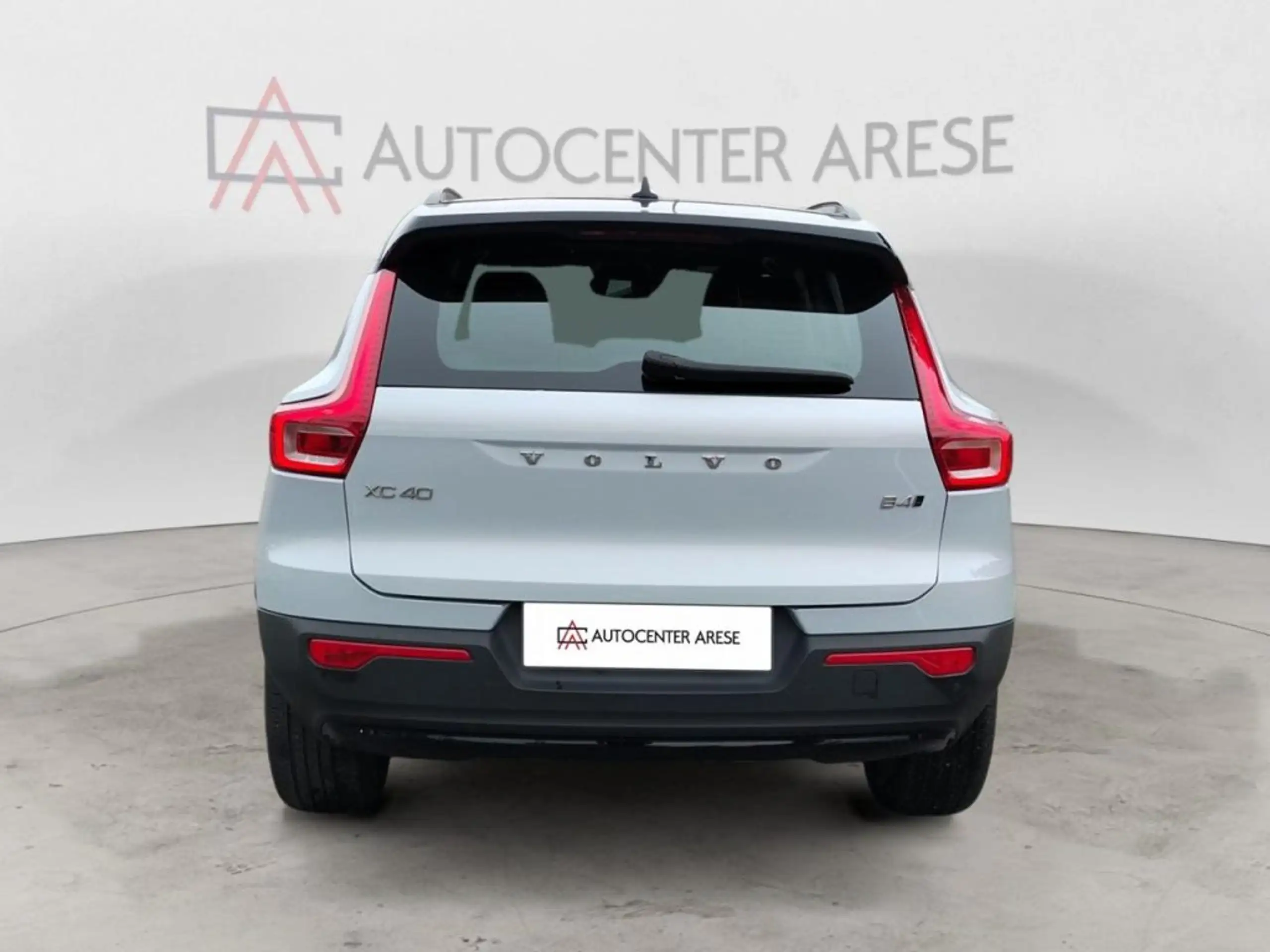 Volvo - XC40