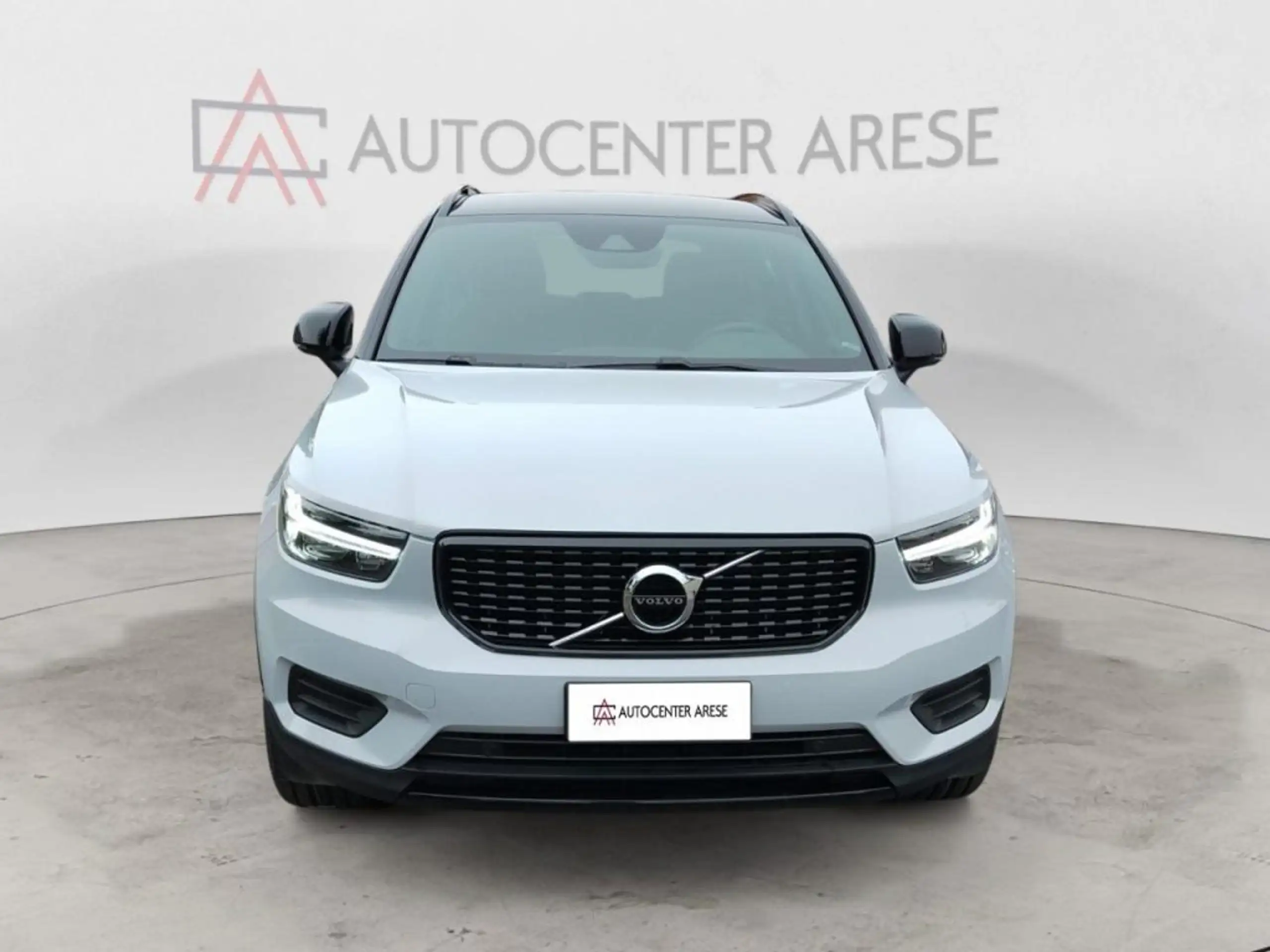 Volvo - XC40