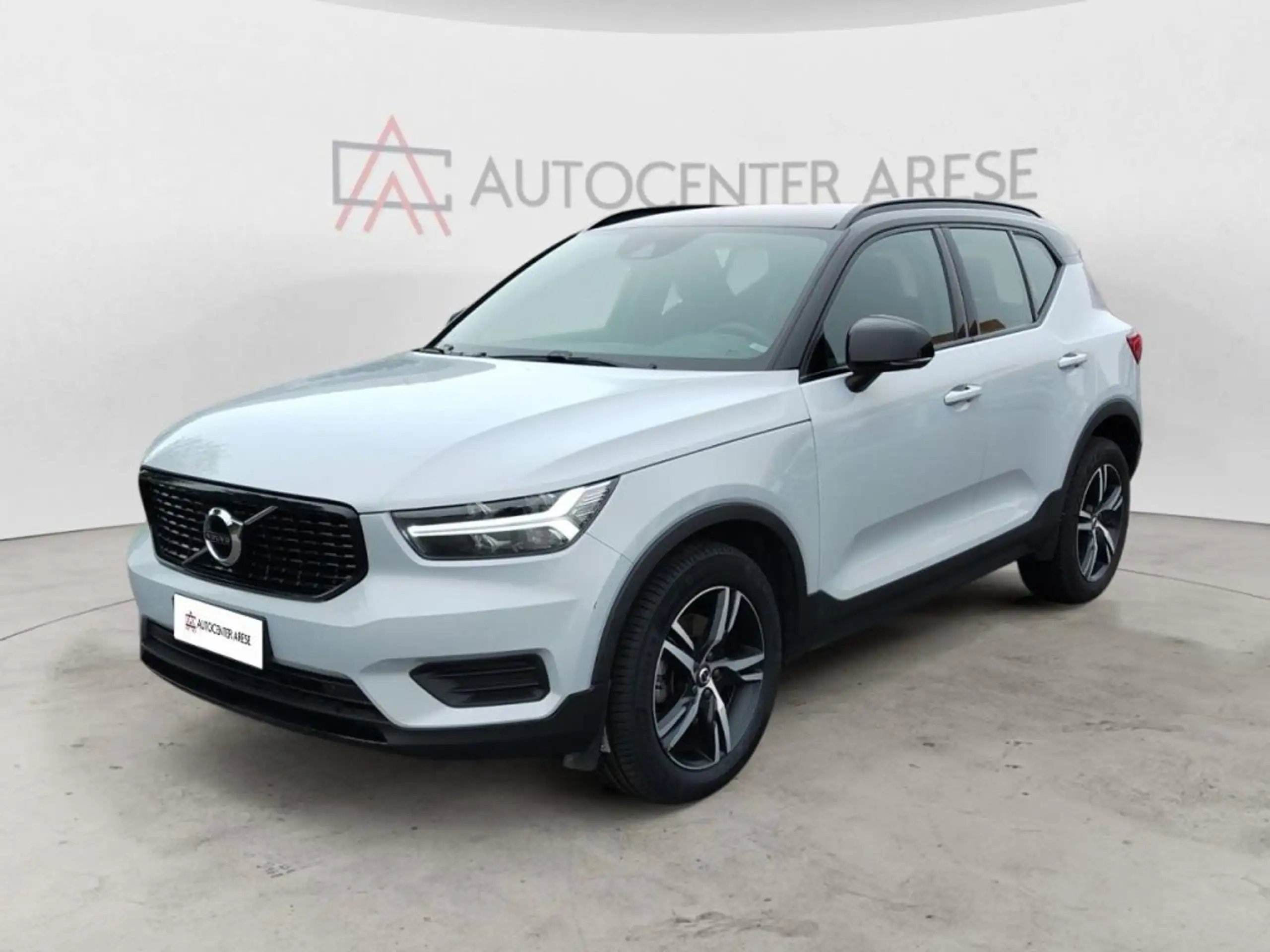 Volvo - XC40