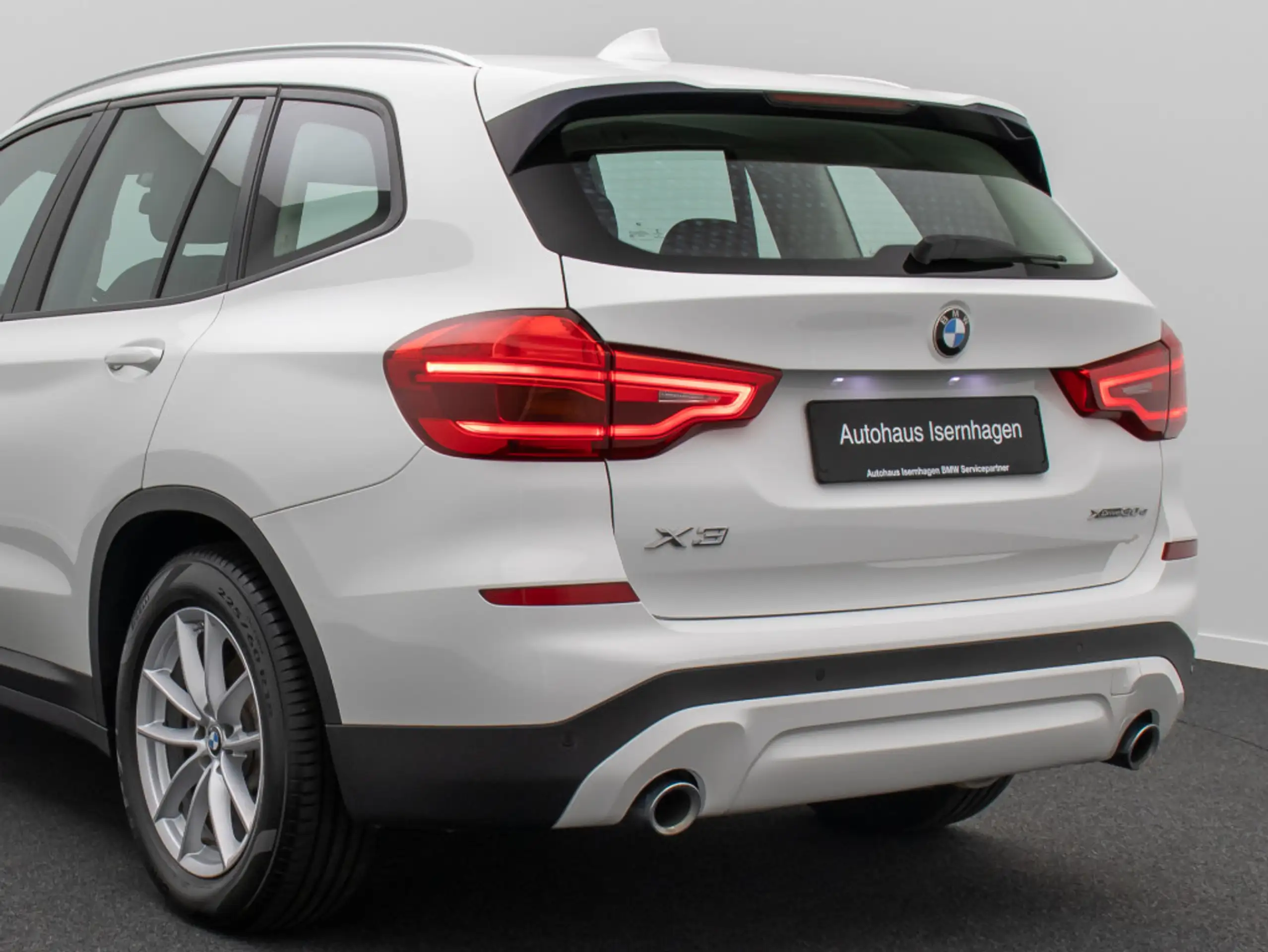 BMW - X3