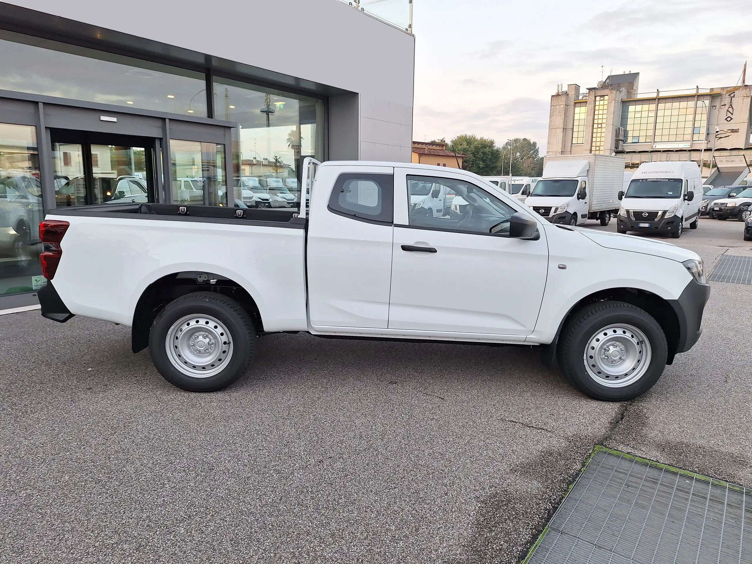 Isuzu - D-Max