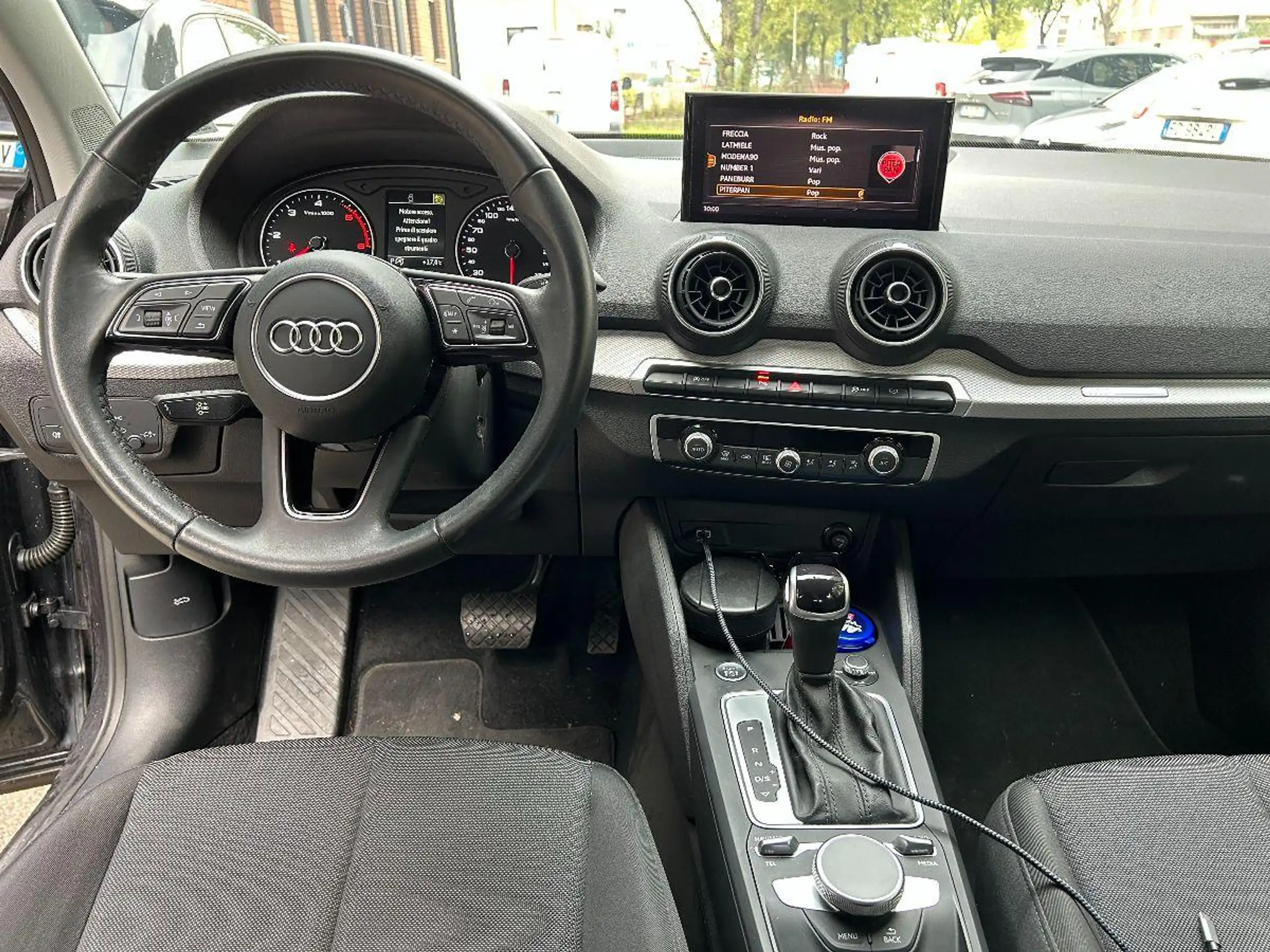 Audi - Q2