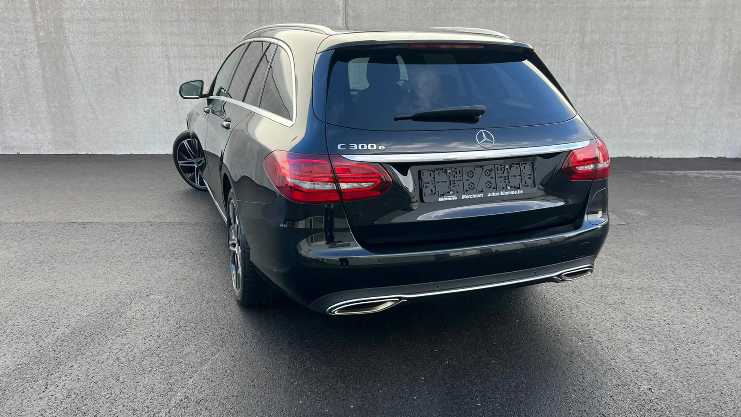 Mercedes-Benz - C 300