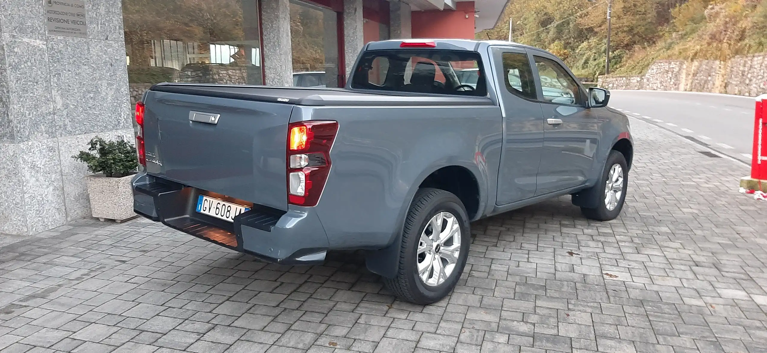 Isuzu - D-Max