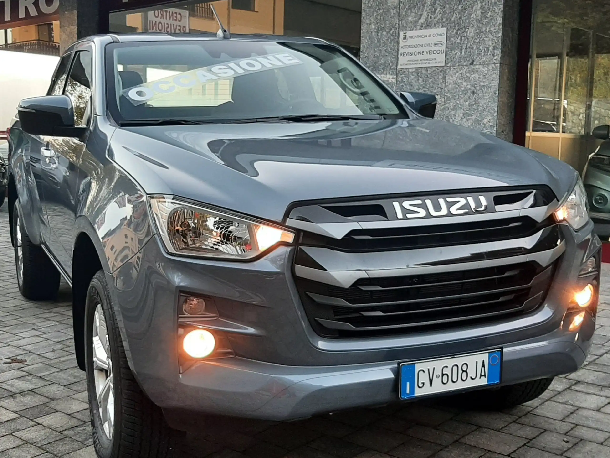 Isuzu - D-Max