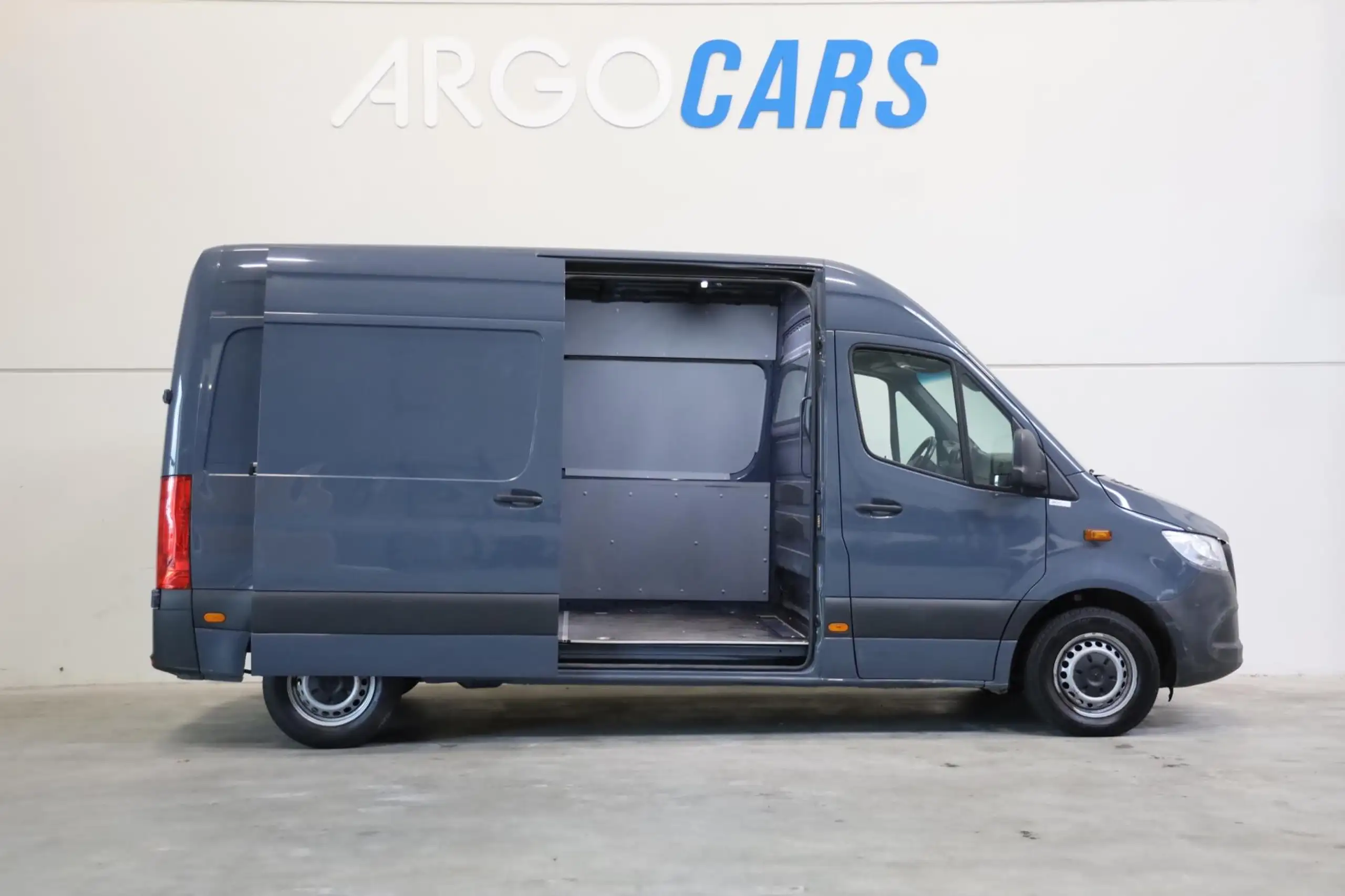 Mercedes-Benz - Sprinter