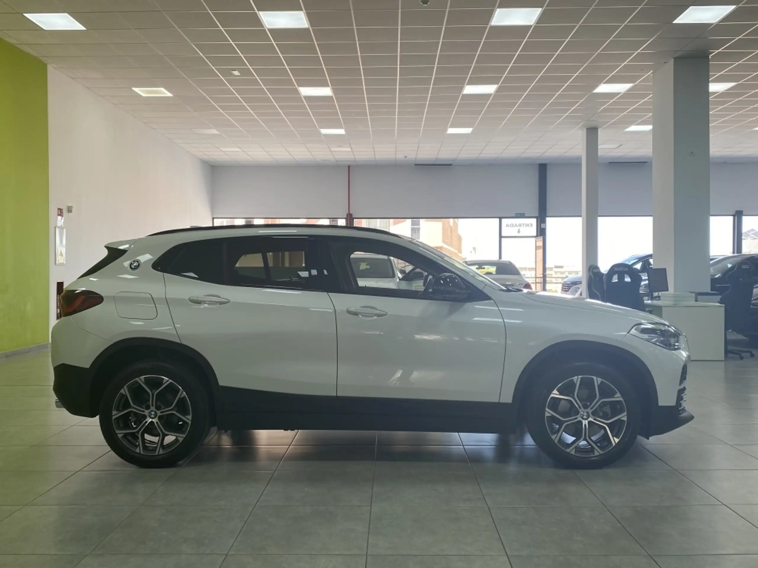 BMW - X2