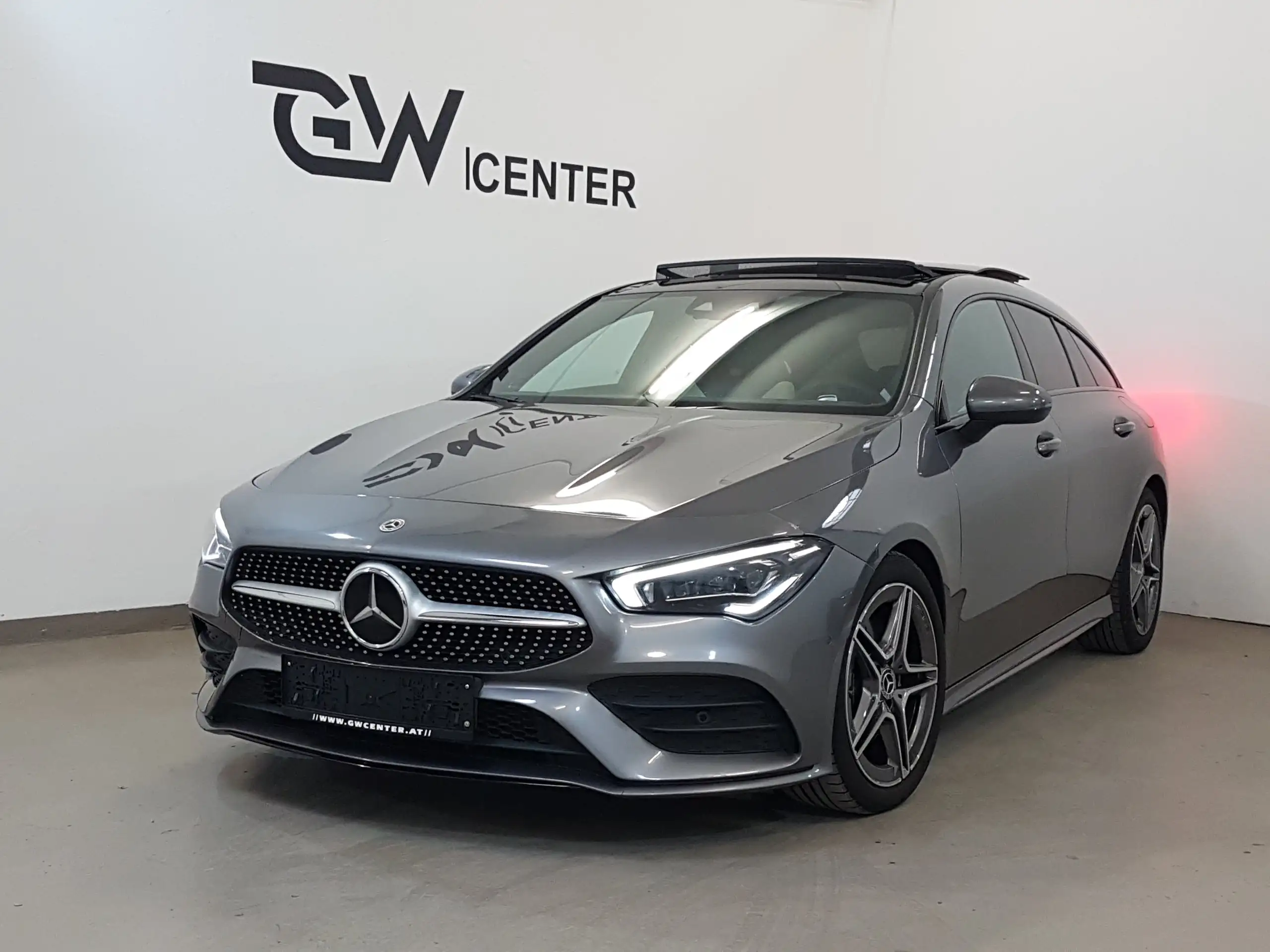 Mercedes-Benz - CLA 220