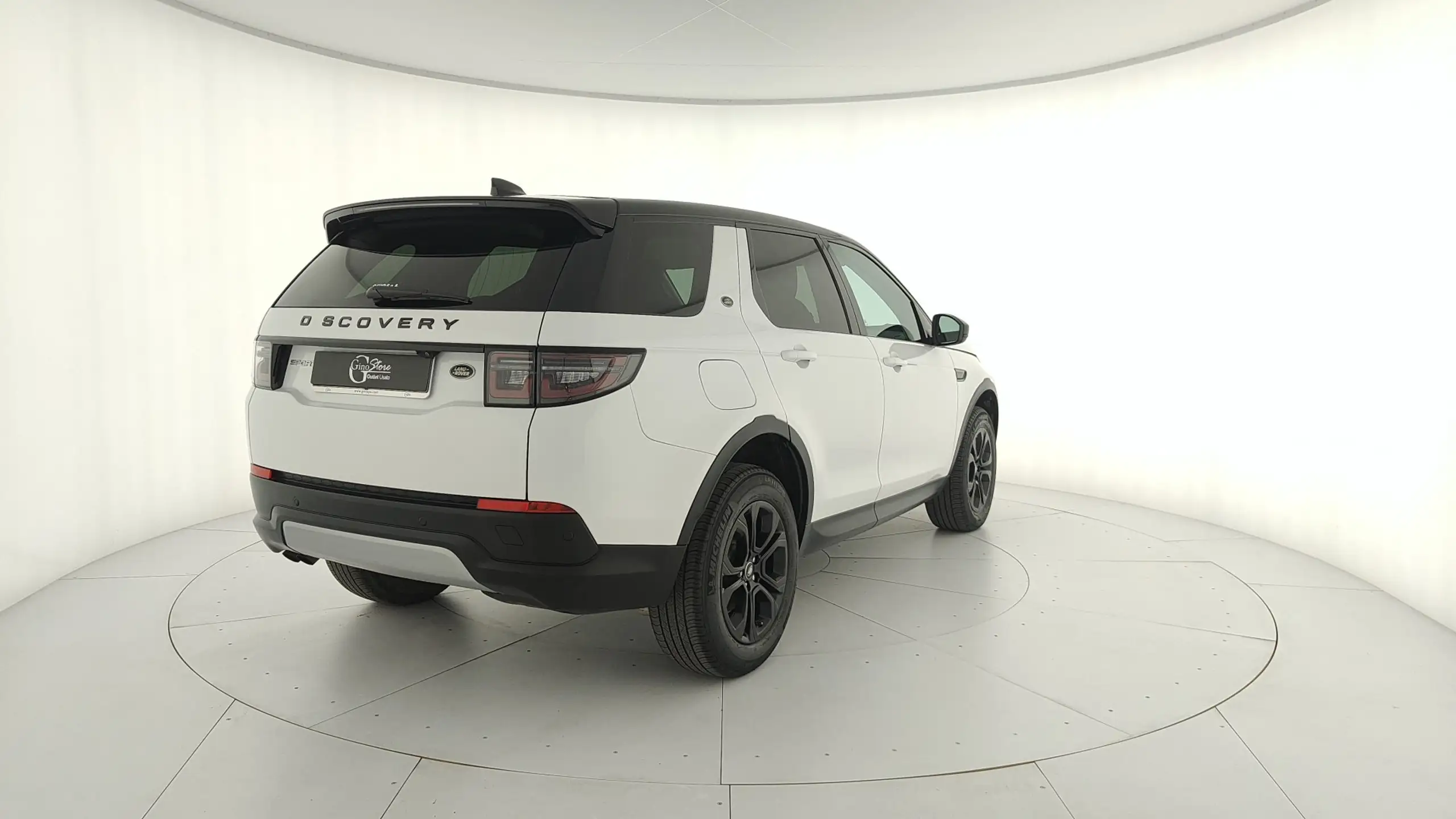 Land Rover - Discovery Sport