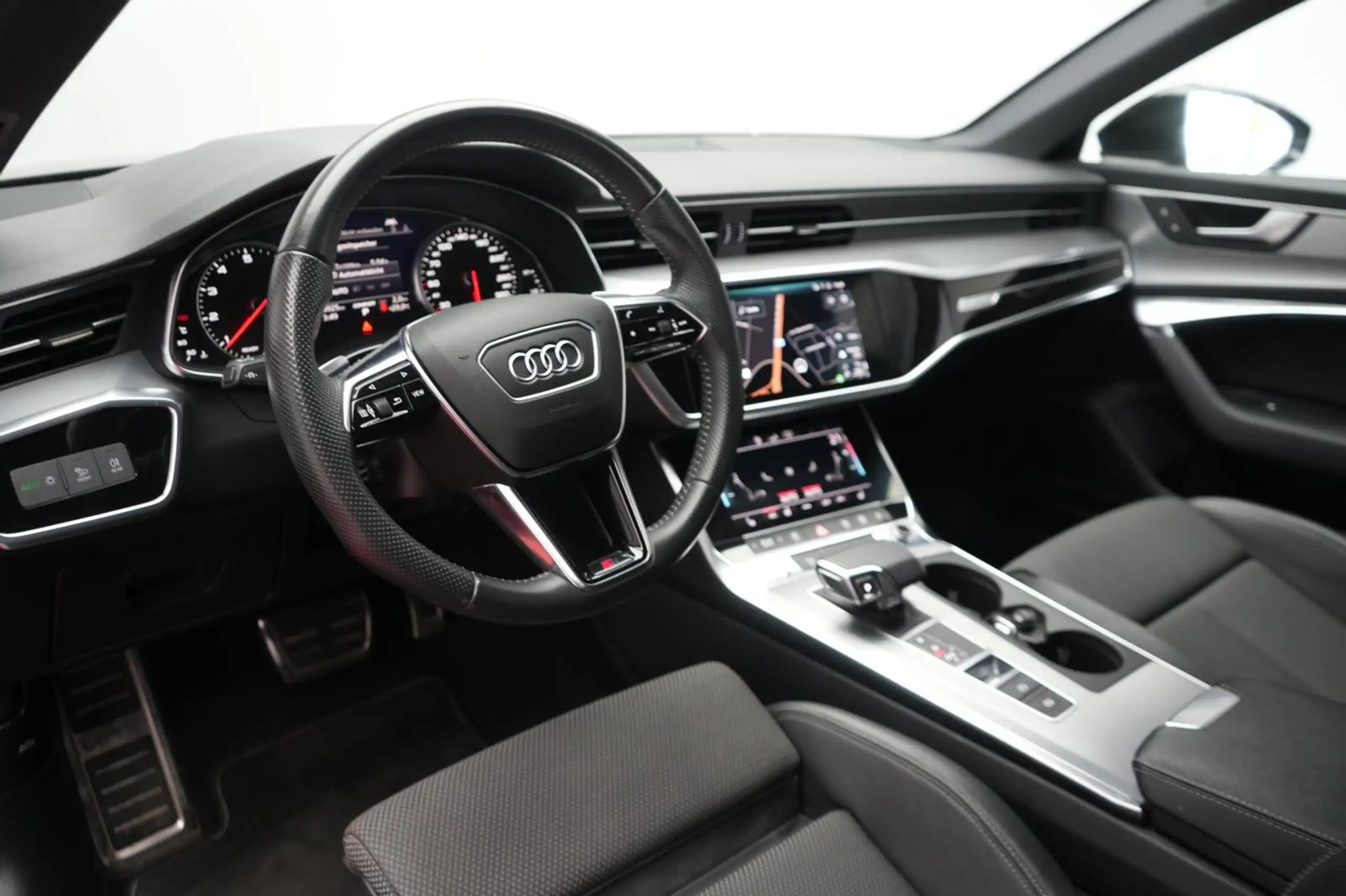 Audi - A6