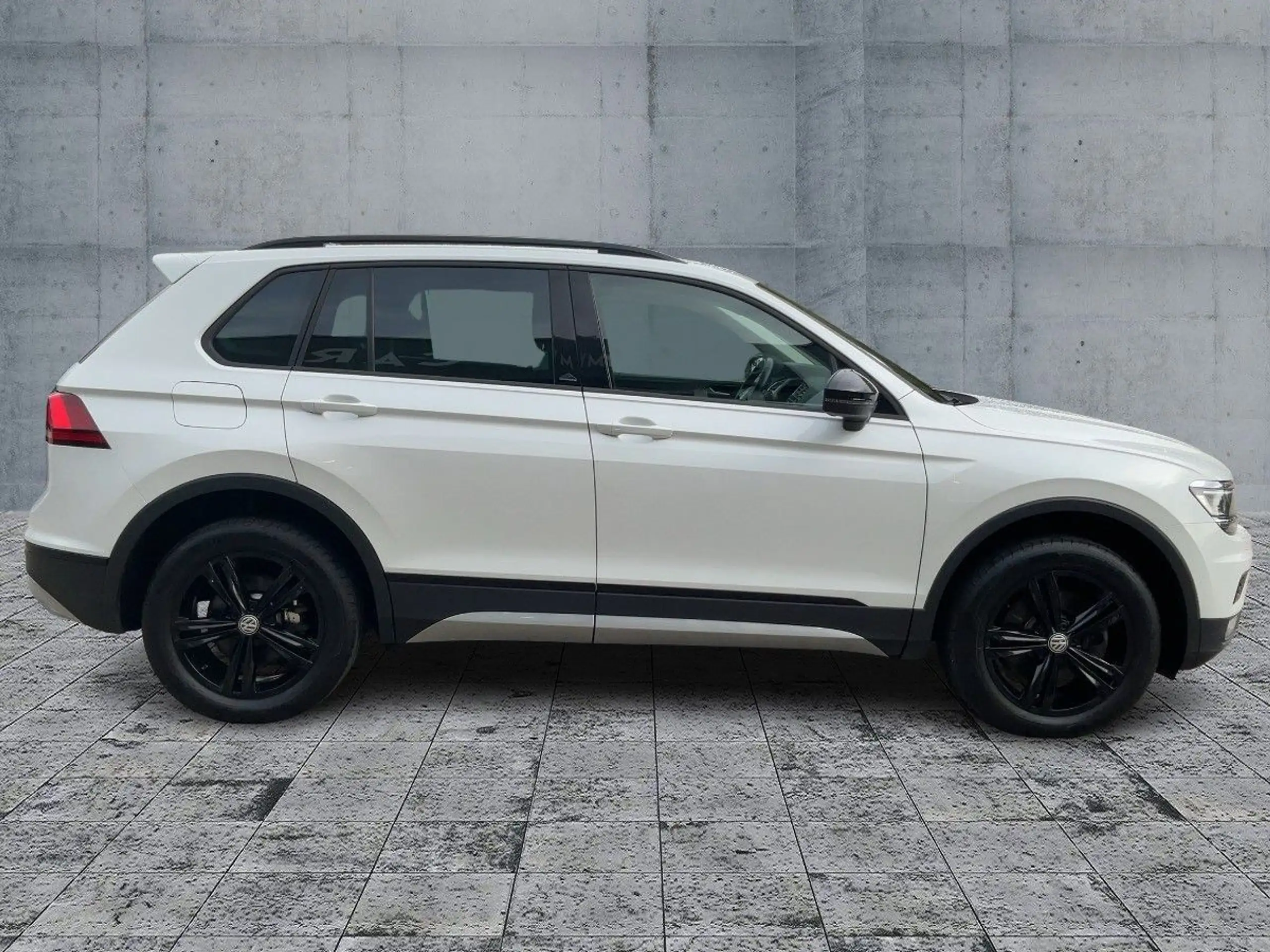 Volkswagen - Tiguan