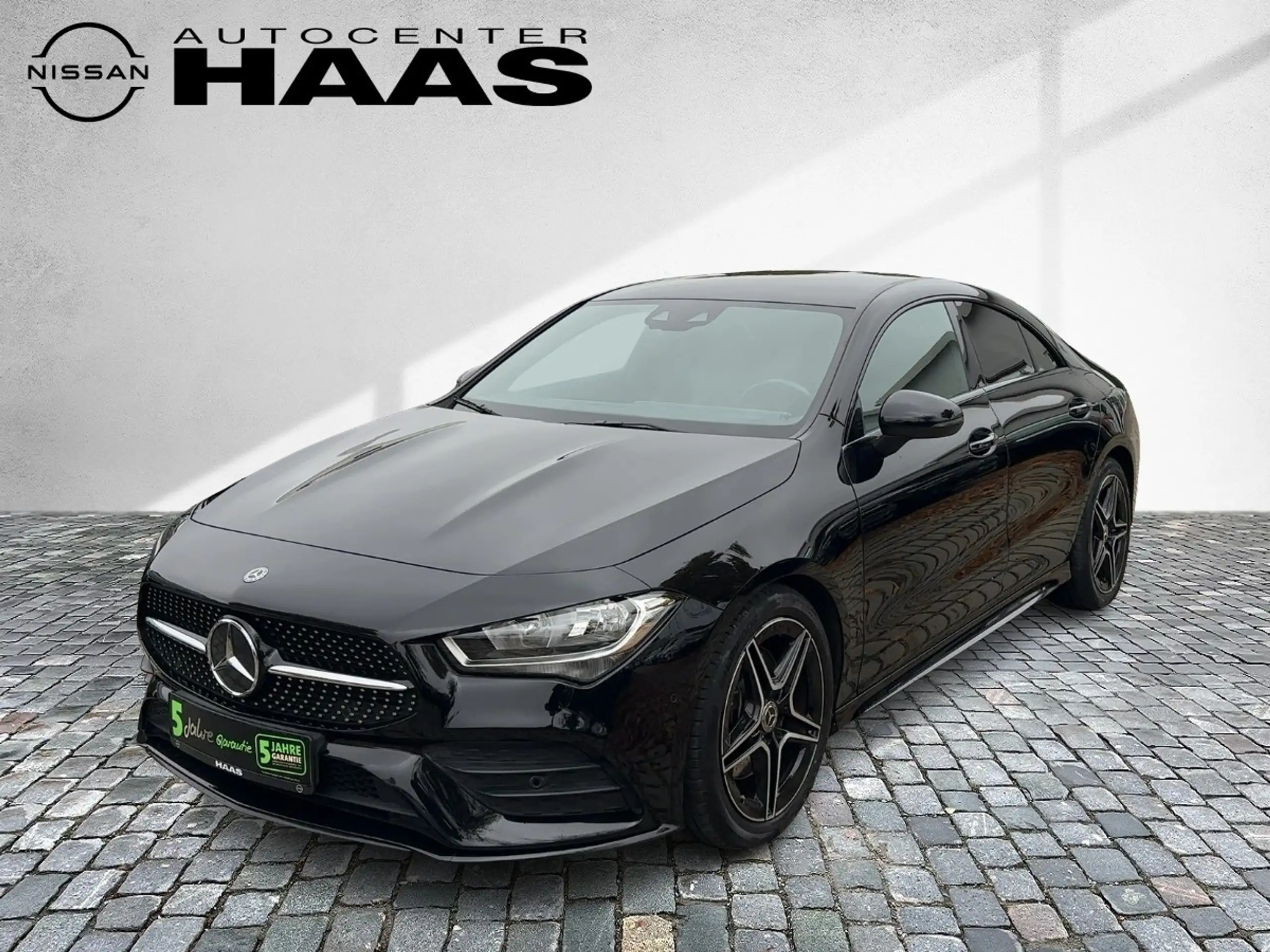 Mercedes-Benz - CLA 200