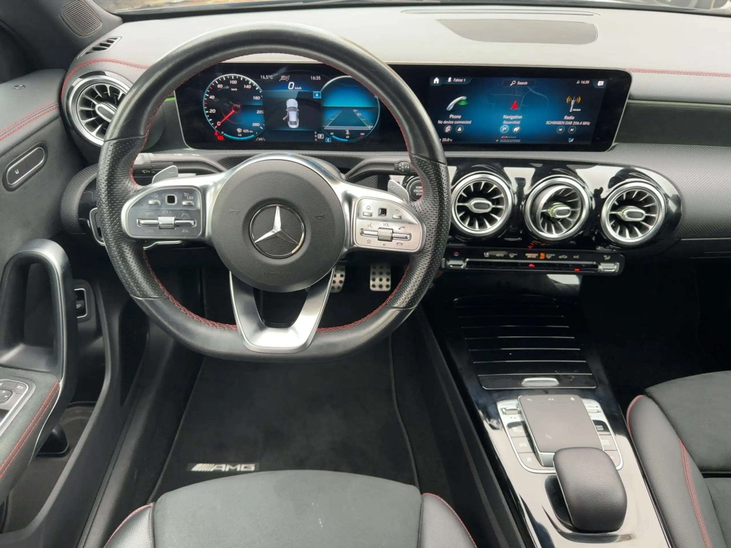 Mercedes-Benz - CLA 200