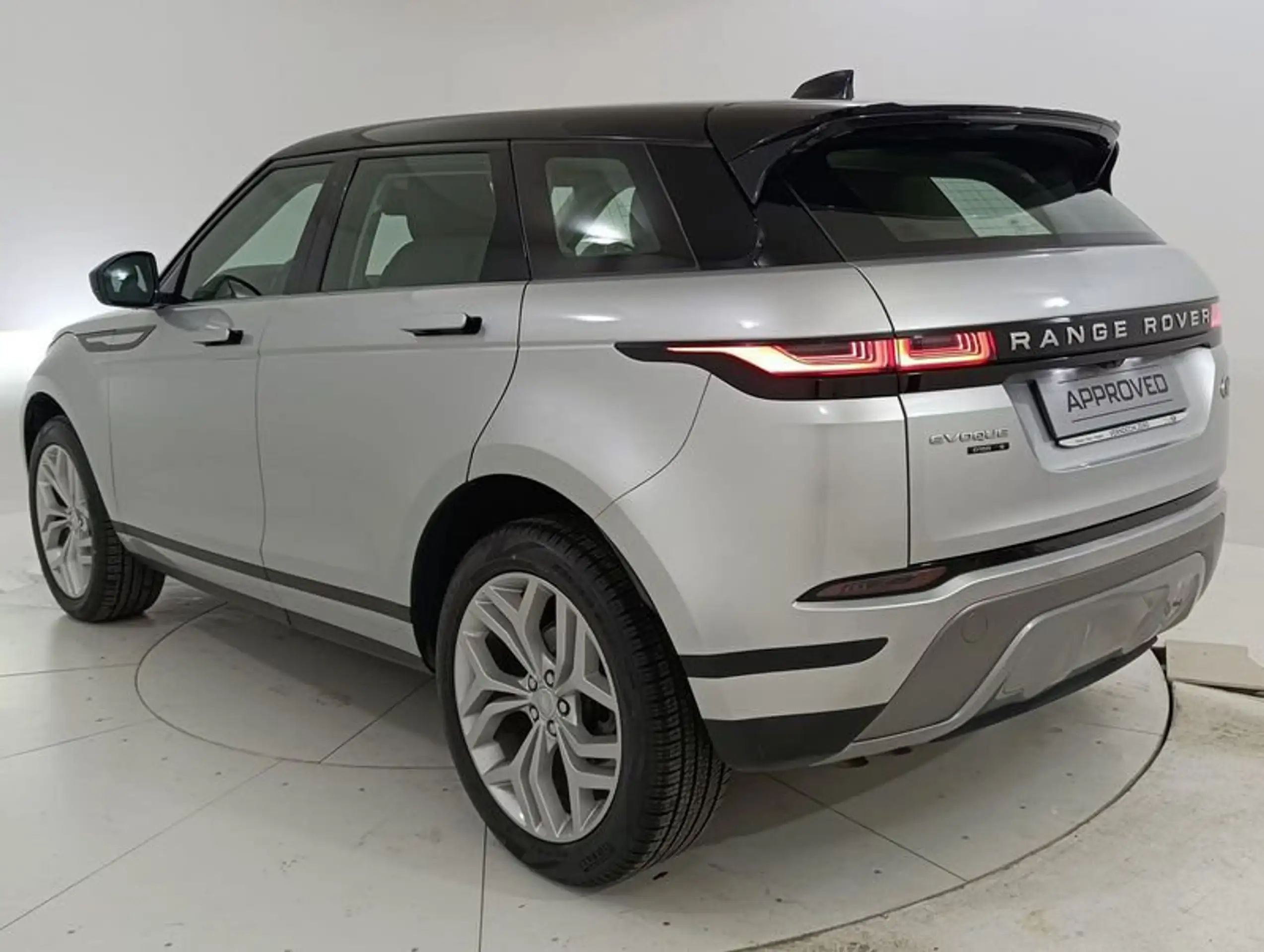 Land Rover - Range Rover Evoque