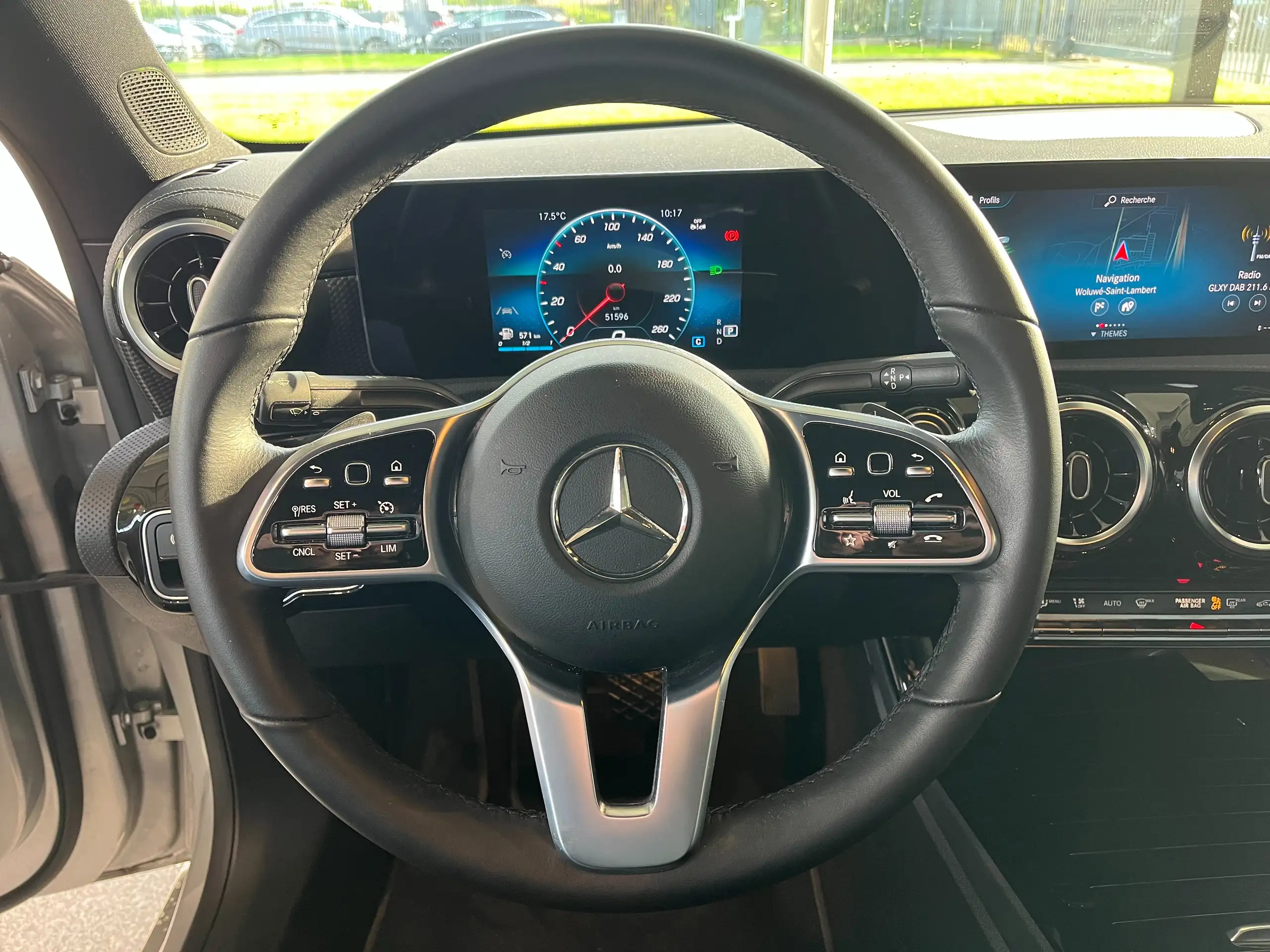 Mercedes-Benz - CLA 180