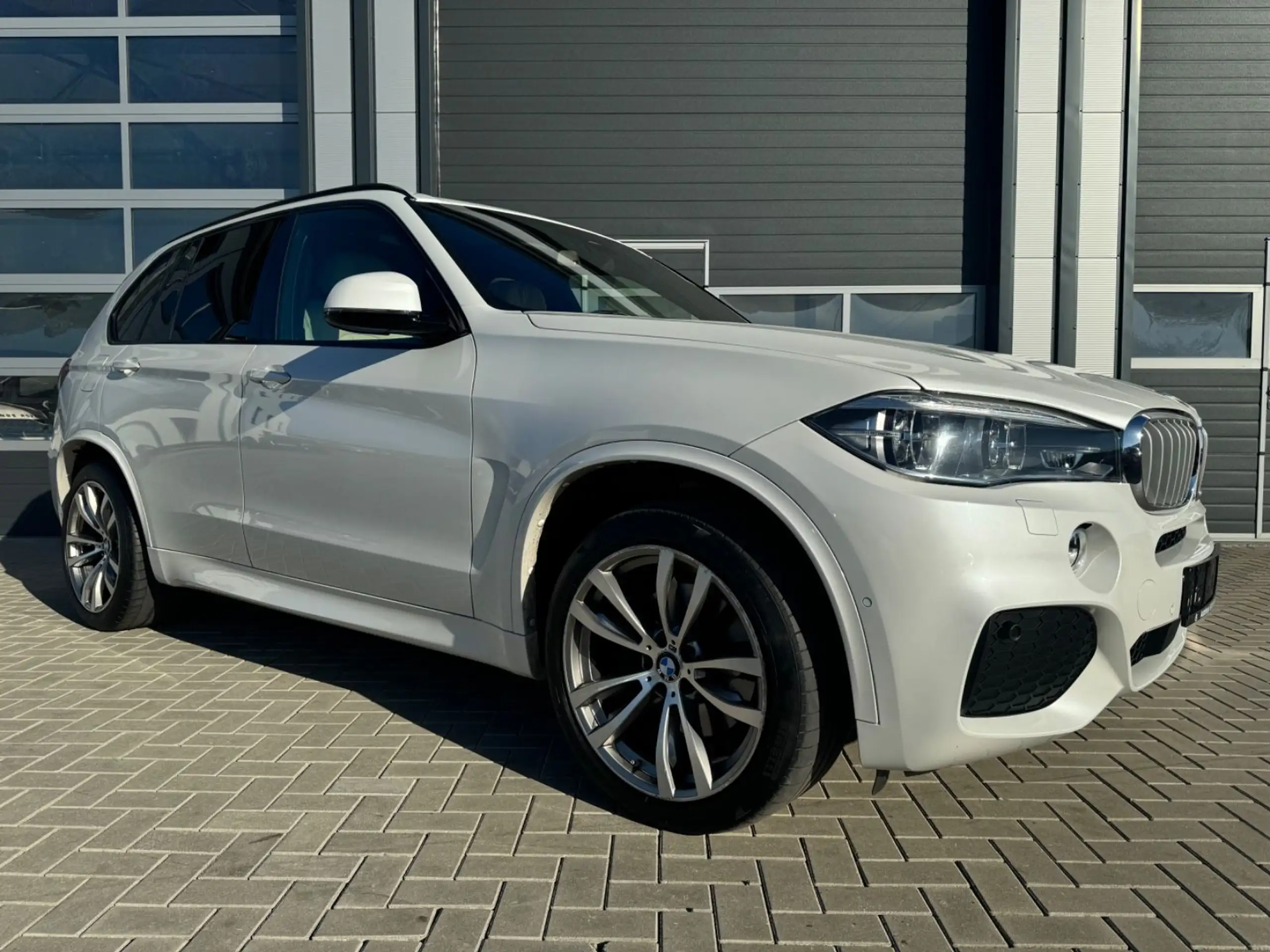 BMW - X5