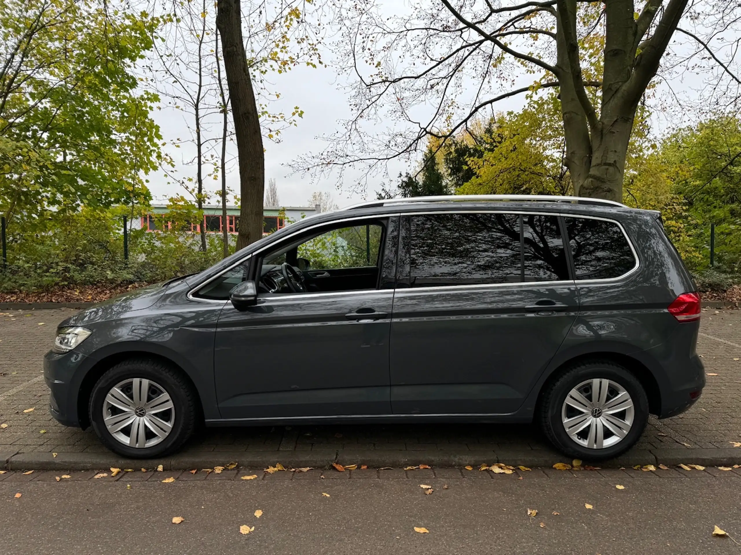 Volkswagen - Touran