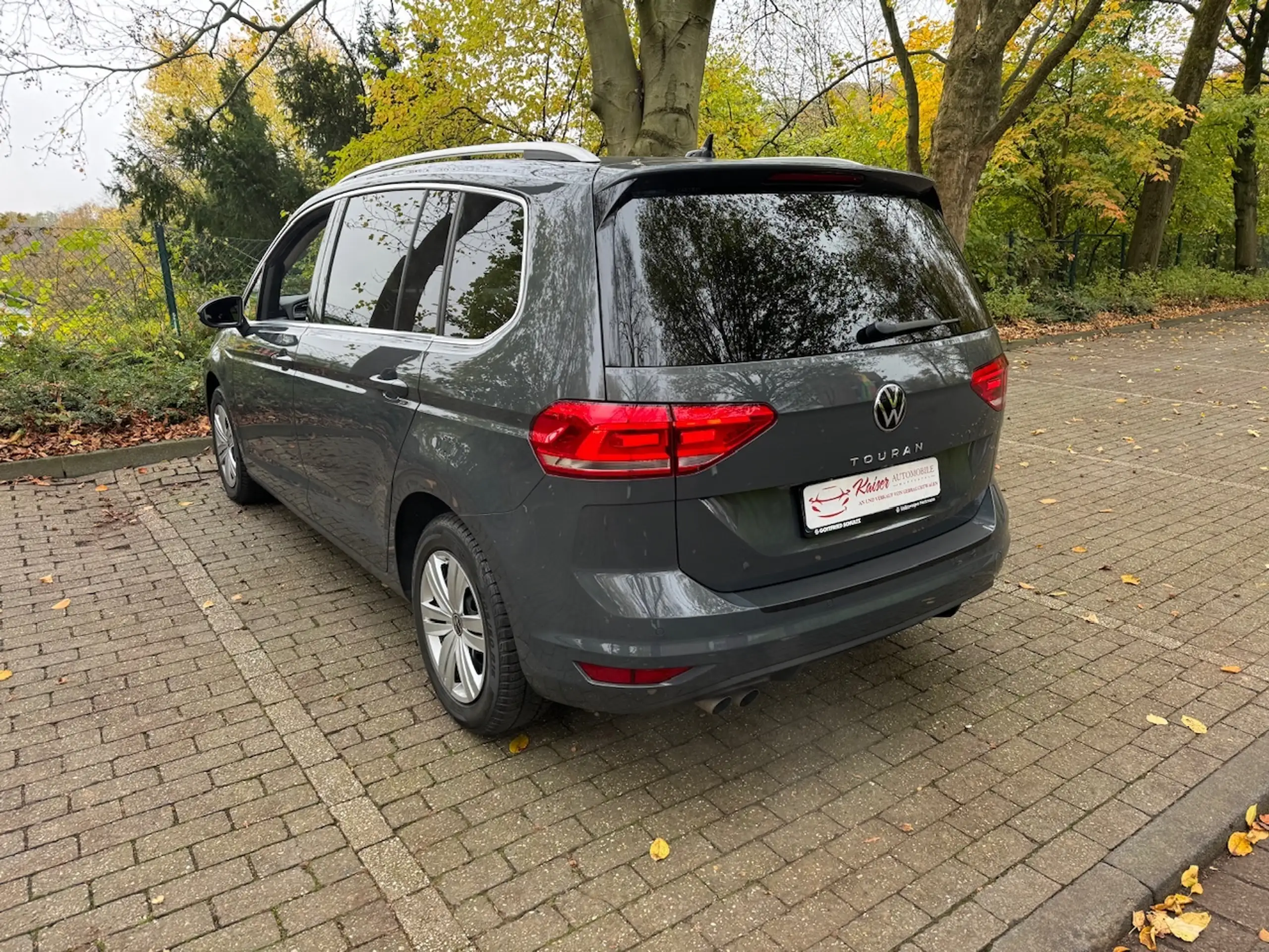 Volkswagen - Touran